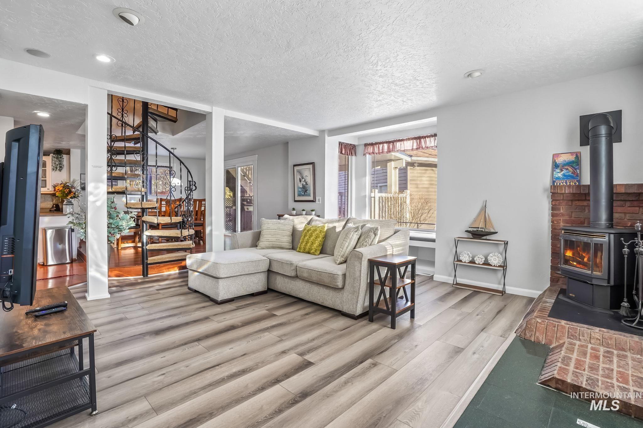 1014 E Franklin St., Boise, Idaho 83712, 3 Bedrooms, 2.5 Bathrooms, Residential For Sale, Price $749,900,MLS 98976852