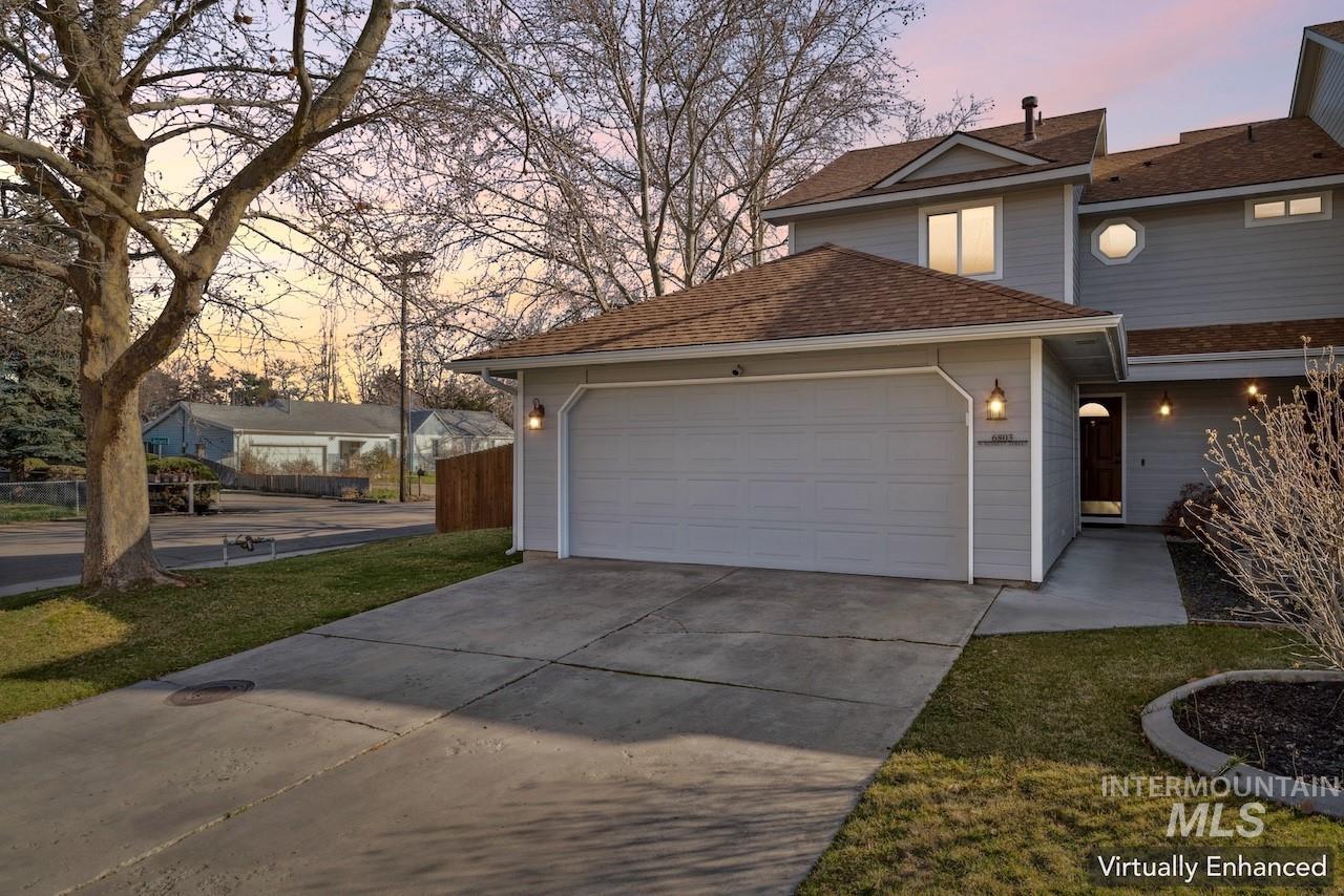 6803 W Russett St, Boise, Idaho 83704, 3 Bedrooms, 2.5 Bathrooms, Residential For Sale, Price $389,900,MLS 98976854