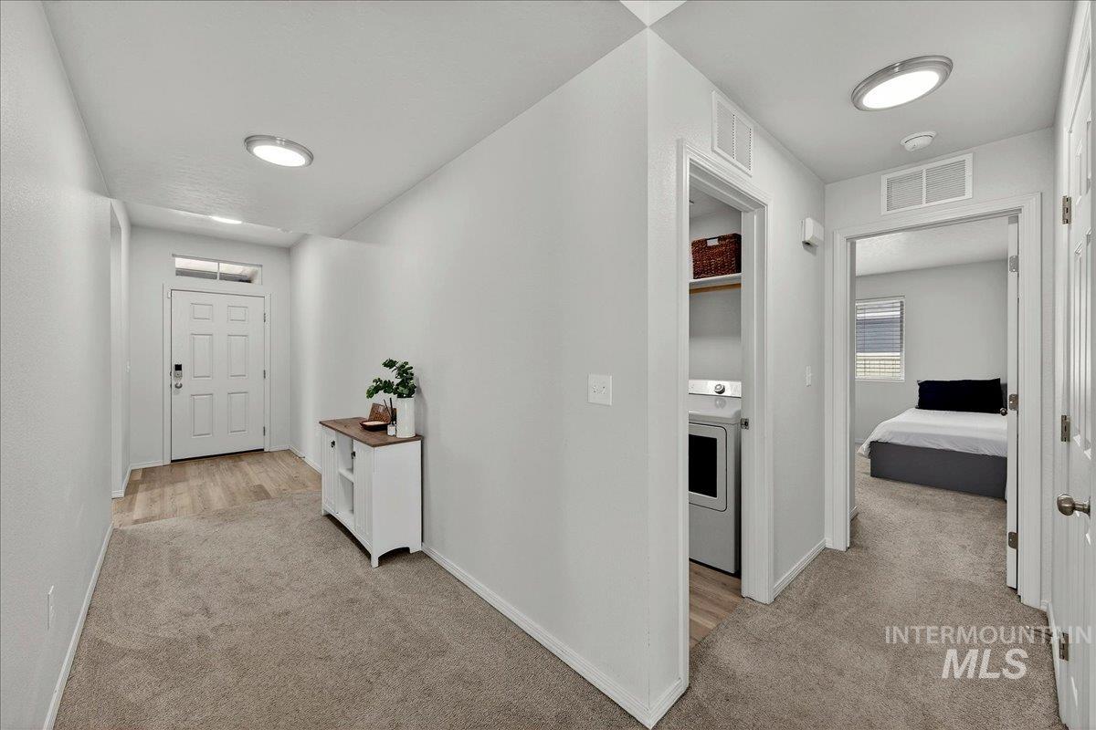 8389 E Harpster Ct., Nampa, Idaho 83687, 4 Bedrooms, 2 Bathrooms, Residential For Sale, Price $429,000,MLS 98976857