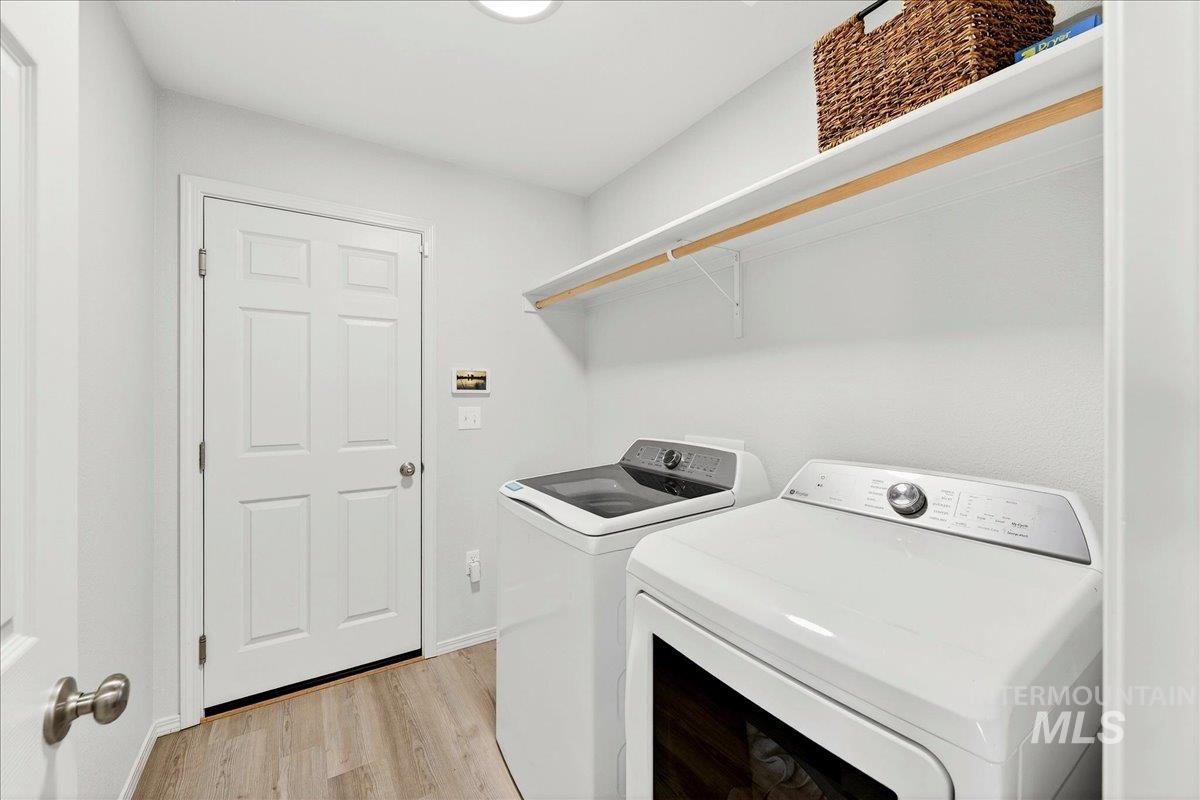 8389 E Harpster Ct., Nampa, Idaho 83687, 4 Bedrooms, 2 Bathrooms, Residential For Sale, Price $429,000,MLS 98976857