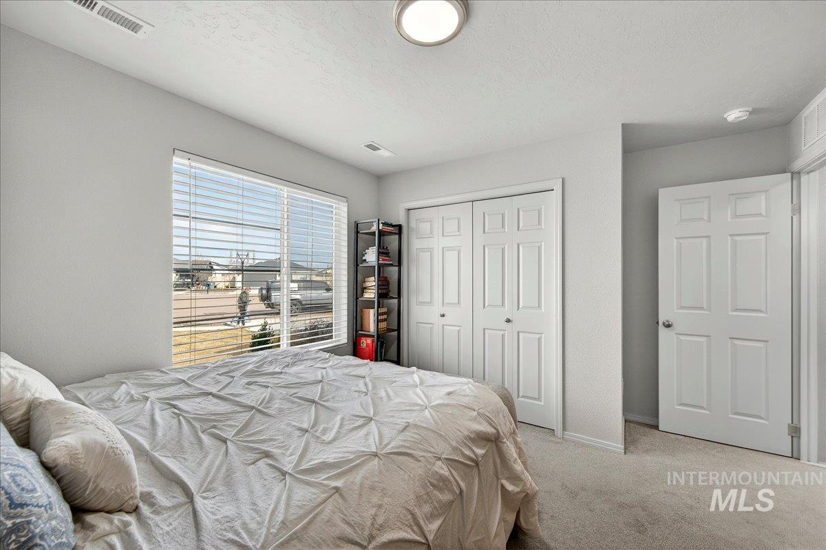 8389 E Harpster Ct., Nampa, Idaho 83687, 4 Bedrooms, 2 Bathrooms, Residential For Sale, Price $429,000,MLS 98976857