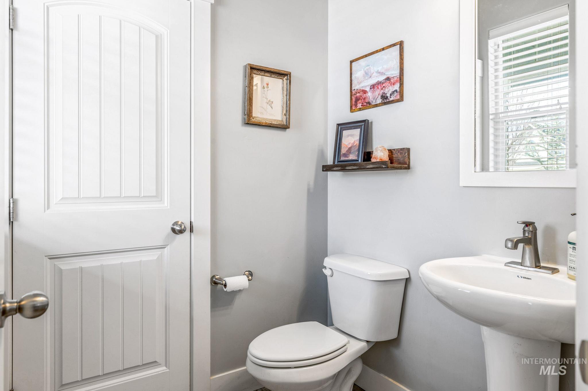 1127 Overland Trail St, Middleton, Idaho 83644, 4 Bedrooms, 3.5 Bathrooms, Residential For Sale, Price $600,000,MLS 98976858