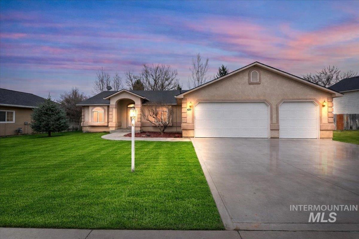 435 Bitterbrush Ave, Nampa, Idaho 83686, 3 Bedrooms, 2 Bathrooms, Residential For Sale, Price $474,900,MLS 98976859