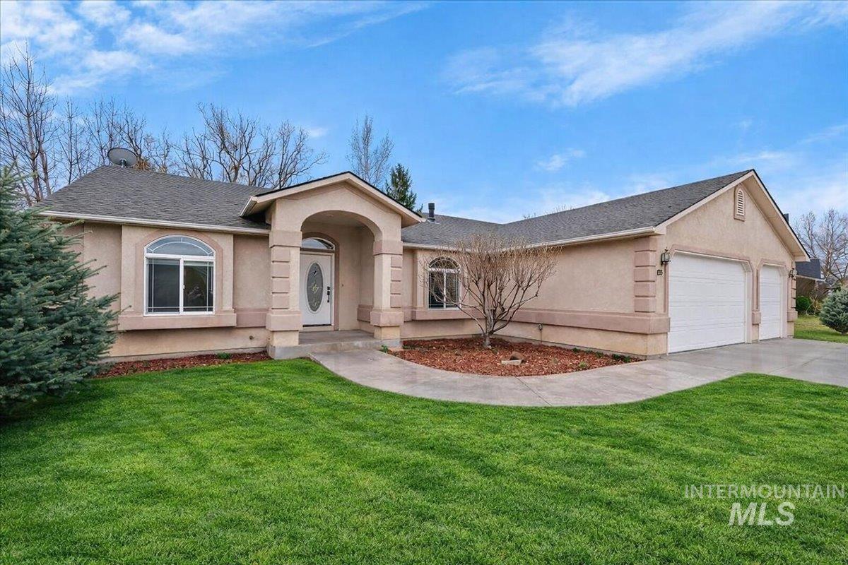 435 Bitterbrush Ave, Nampa, Idaho 83686, 3 Bedrooms, 2 Bathrooms, Residential For Sale, Price $474,900,MLS 98976859