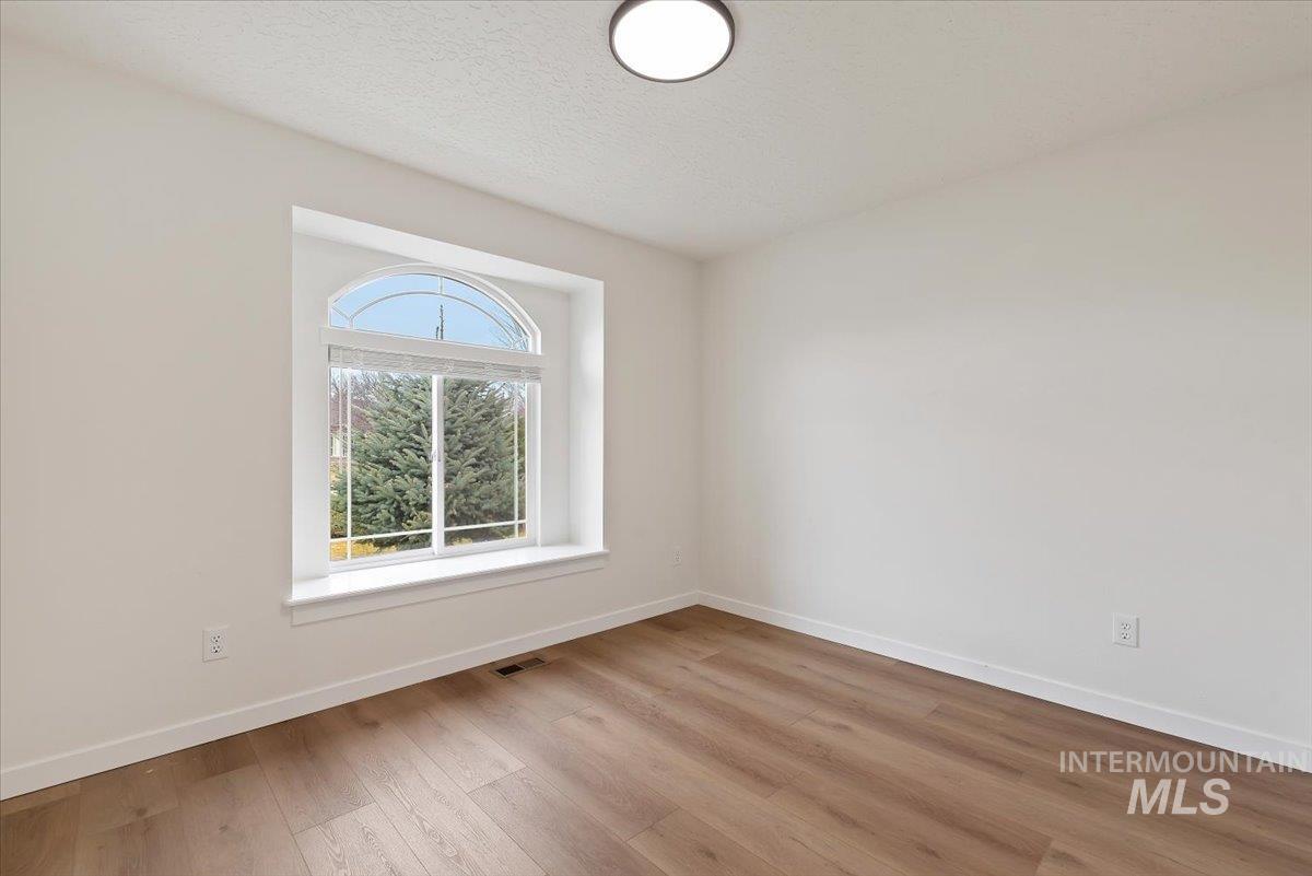 435 Bitterbrush Ave, Nampa, Idaho 83686, 3 Bedrooms, 2 Bathrooms, Residential For Sale, Price $474,900,MLS 98976859