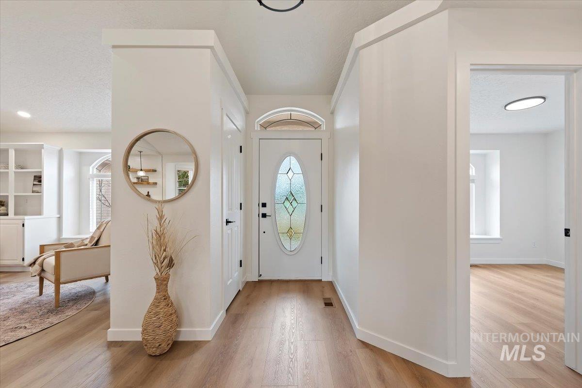 435 Bitterbrush Ave, Nampa, Idaho 83686, 3 Bedrooms, 2 Bathrooms, Residential For Sale, Price $474,900,MLS 98976859