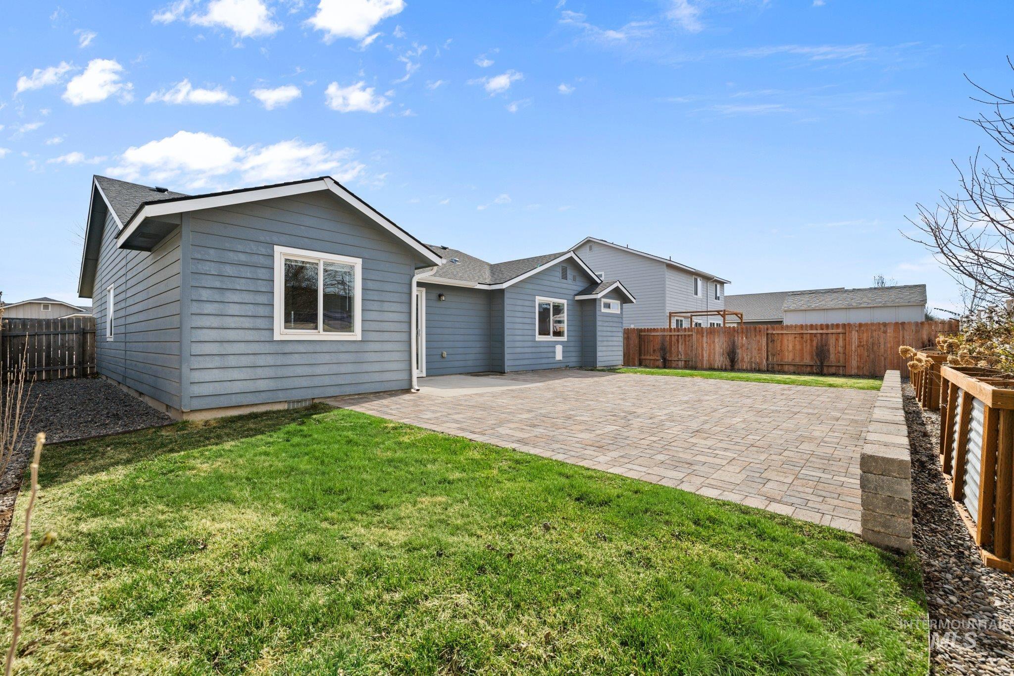 4802 Ida Red Ave, Caldwell, Idaho 83607, 5 Bedrooms, 2 Bathrooms, Residential For Sale, Price $369,000,MLS 98976860