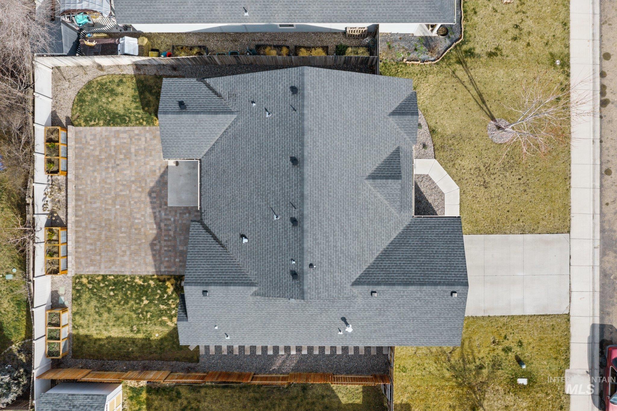 4802 Ida Red Ave, Caldwell, Idaho 83607, 5 Bedrooms, 2 Bathrooms, Residential For Sale, Price $369,000,MLS 98976860