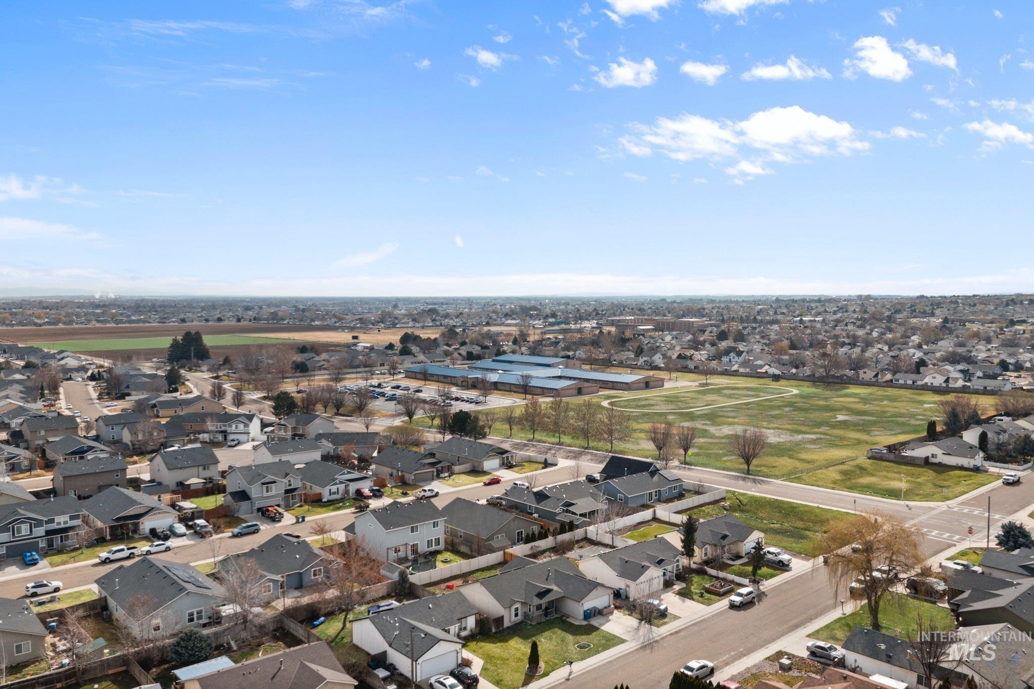 4802 Ida Red Ave, Caldwell, Idaho 83607, 5 Bedrooms, 2 Bathrooms, Residential For Sale, Price $369,000,MLS 98976860