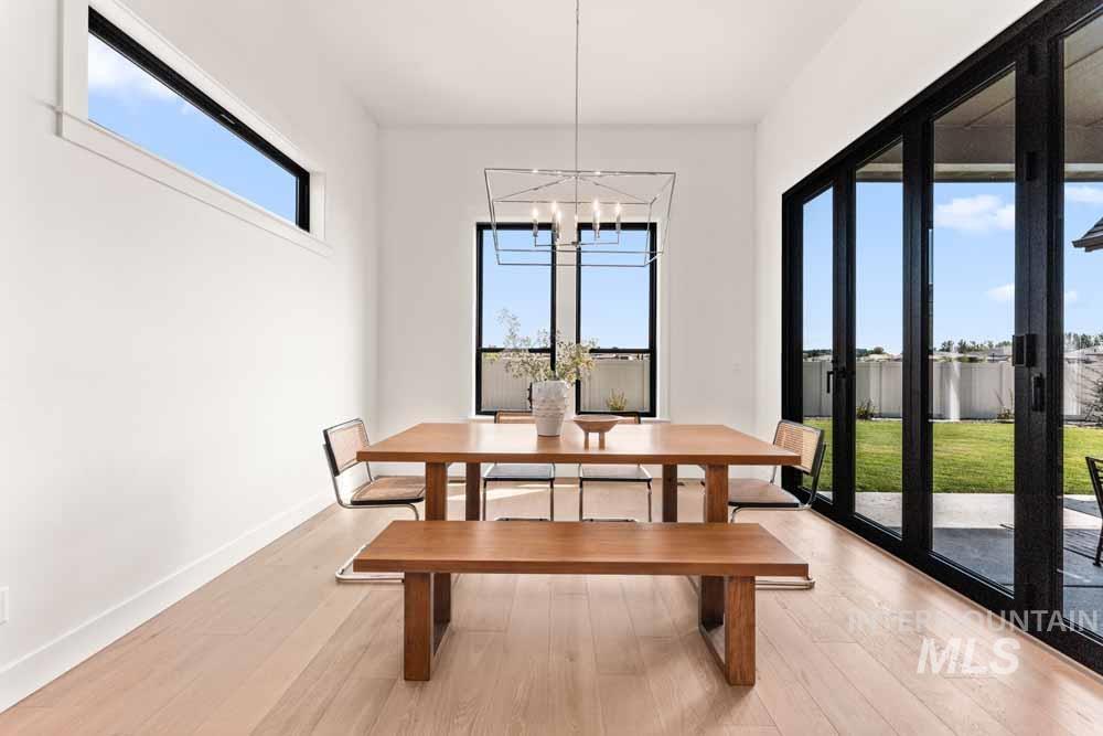 3343 W Tahoe View St, Eagle, Idaho 83616, 4 Bedrooms, 3.5 Bathrooms, Residential For Sale, Price $1,294,000,MLS 98976861