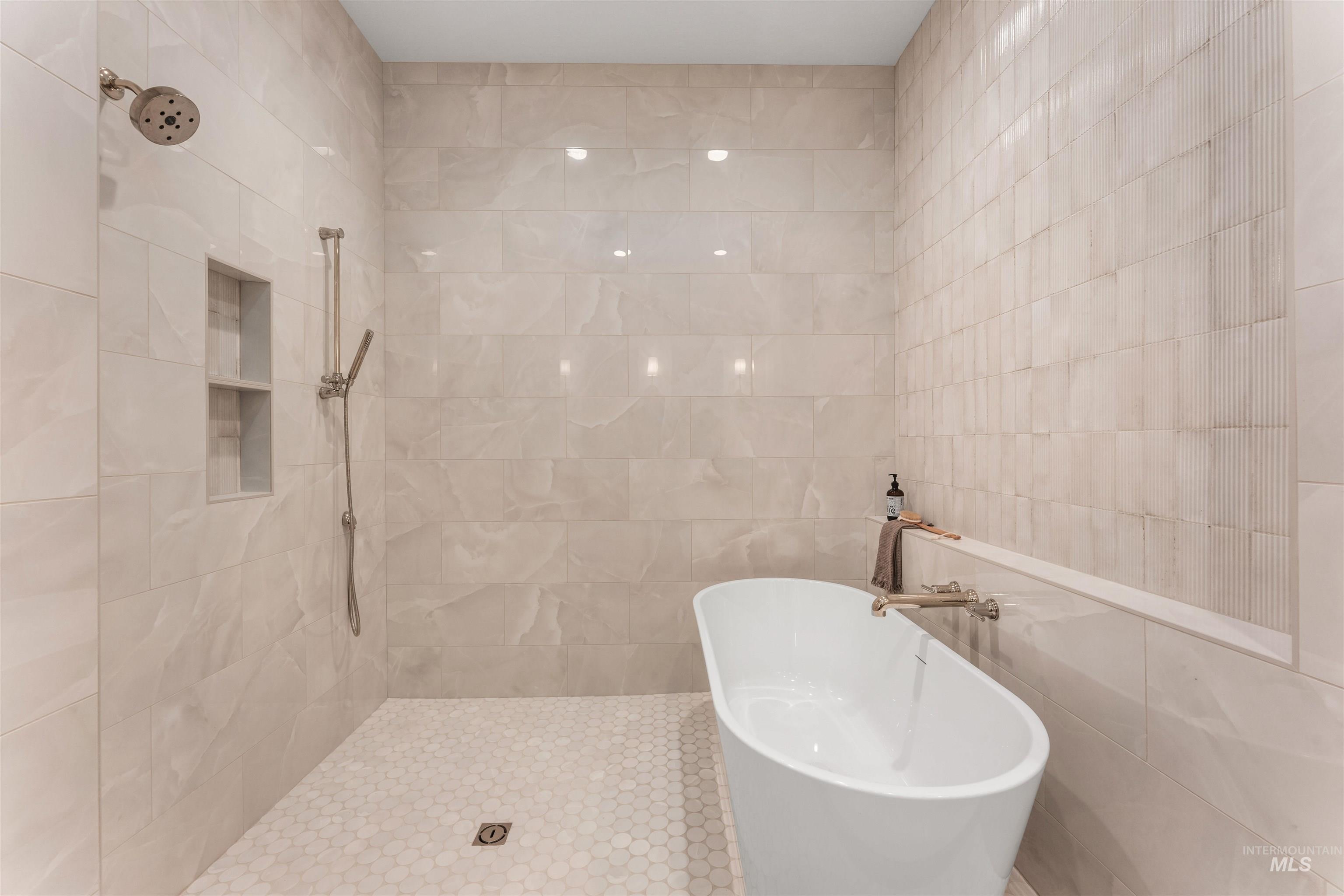 3319 W Tahoe View St, Eagle, Idaho 83616, 4 Bedrooms, 3.5 Bathrooms, Residential For Sale, Price $1,275,000,MLS 98976862