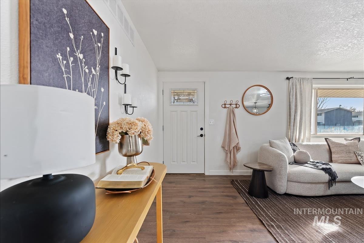 112 W California Ave, Homedale, Idaho 83628, 4 Bedrooms, 2.5 Bathrooms, Residential For Sale, Price $450,000,MLS 98976863