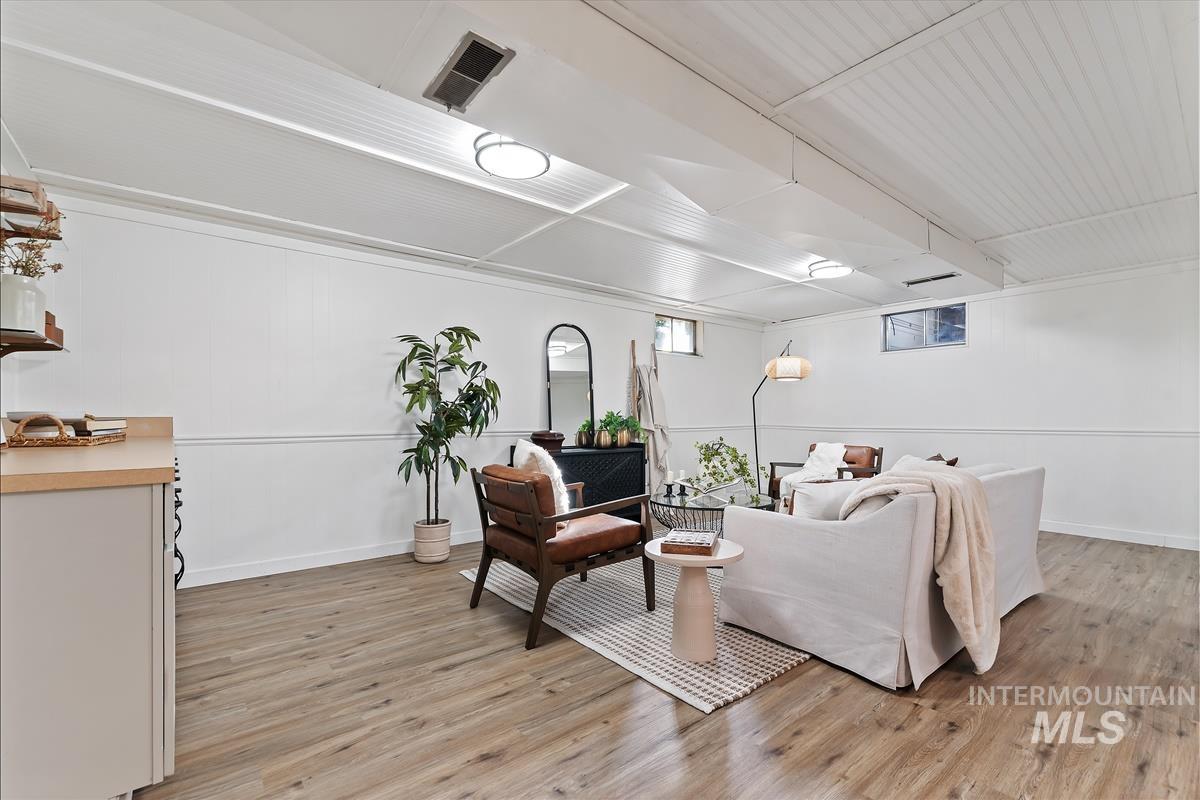 112 W California Ave, Homedale, Idaho 83628, 4 Bedrooms, 2.5 Bathrooms, Residential For Sale, Price $450,000,MLS 98976863