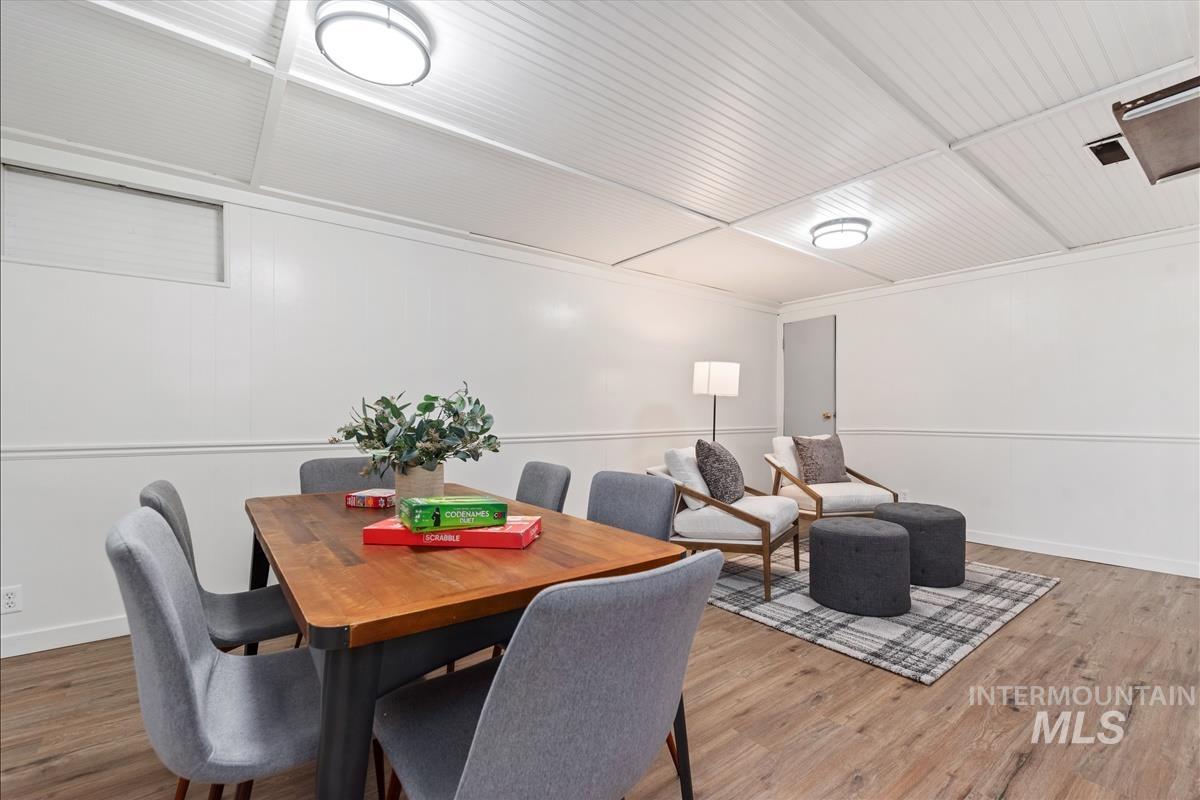 112 W California Ave, Homedale, Idaho 83628, 4 Bedrooms, 2.5 Bathrooms, Residential For Sale, Price $450,000,MLS 98976863