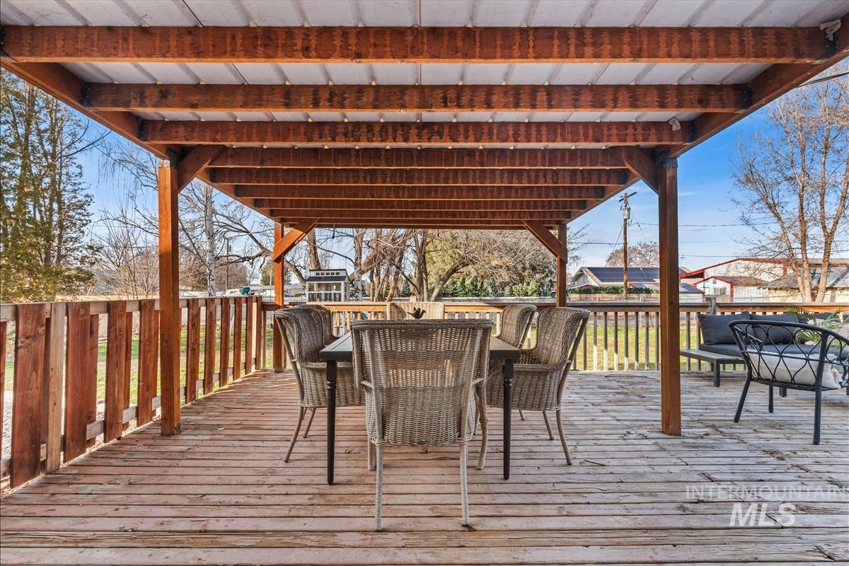 112 W California Ave, Homedale, Idaho 83628, 4 Bedrooms, 2.5 Bathrooms, Residential For Sale, Price $450,000,MLS 98976863