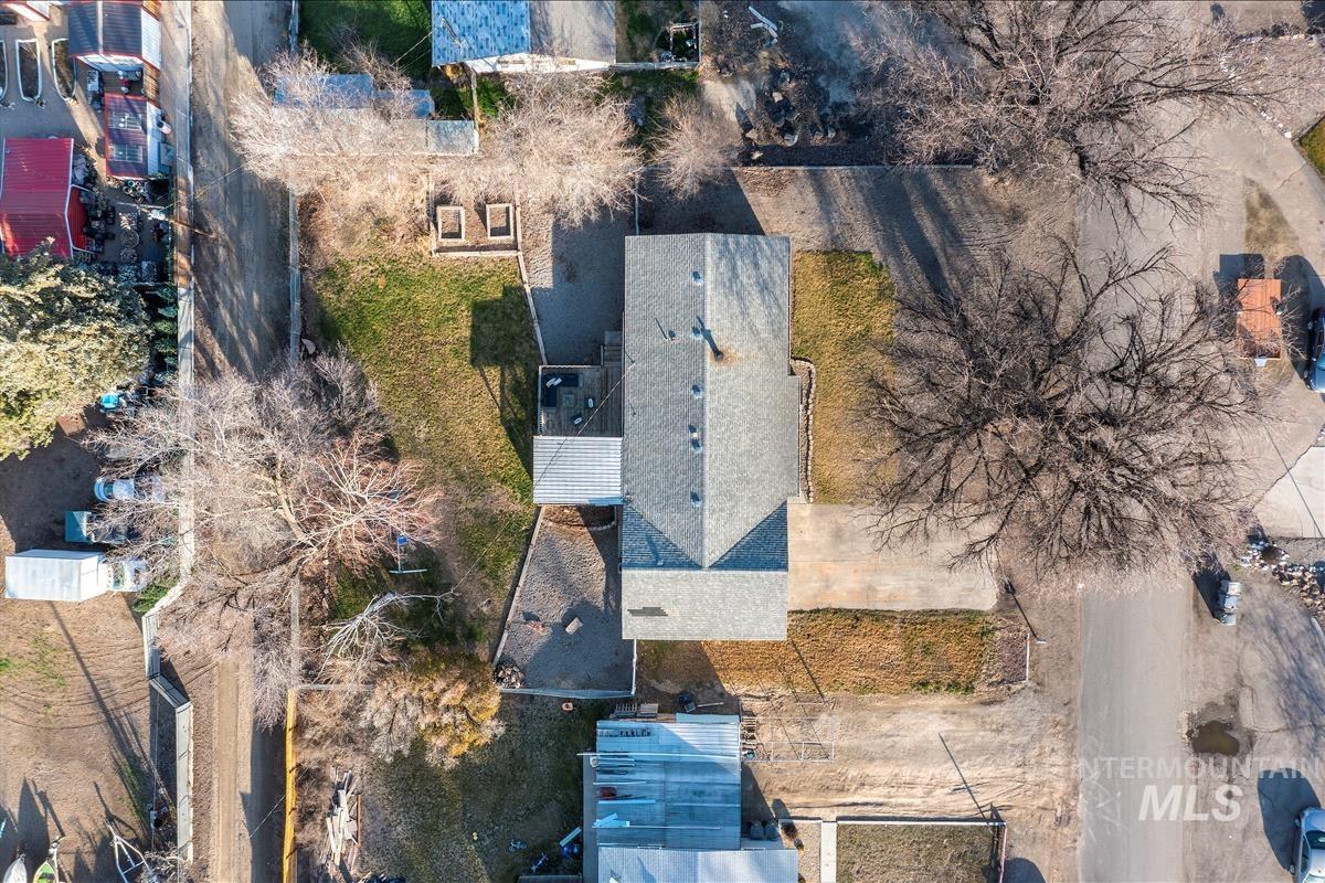 112 W California Ave, Homedale, Idaho 83628, 4 Bedrooms, 2.5 Bathrooms, Residential For Sale, Price $450,000,MLS 98976863