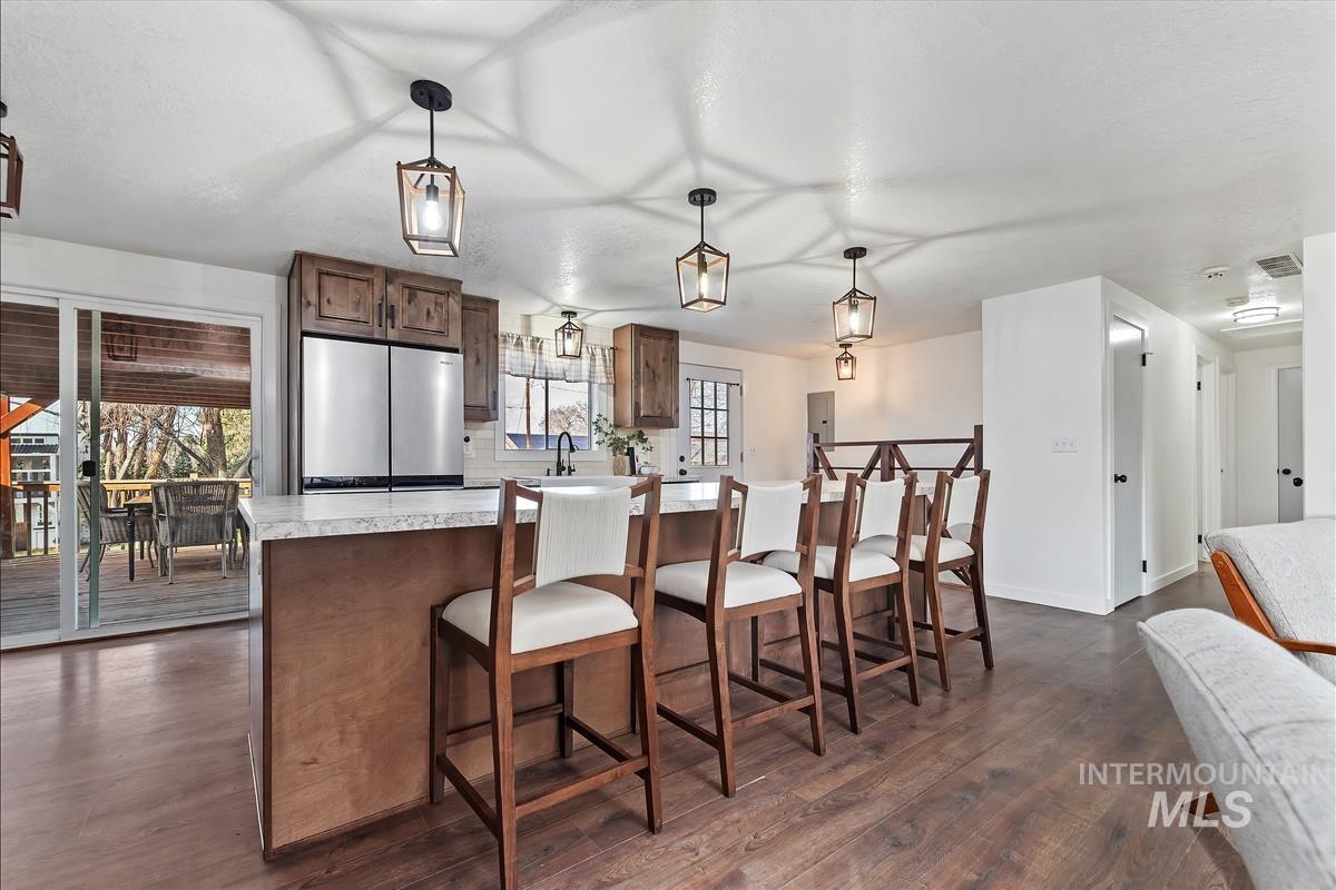 112 W California Ave, Homedale, Idaho 83628, 4 Bedrooms, 2.5 Bathrooms, Residential For Sale, Price $450,000,MLS 98976863