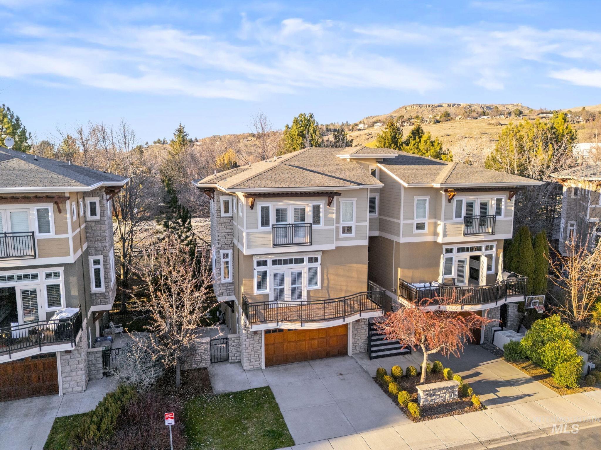 2964 S Rookery Ln, Boise, Idaho 83706, 3 Bedrooms, 2.5 Bathrooms, Residential For Sale, Price $645,000,MLS 98976865