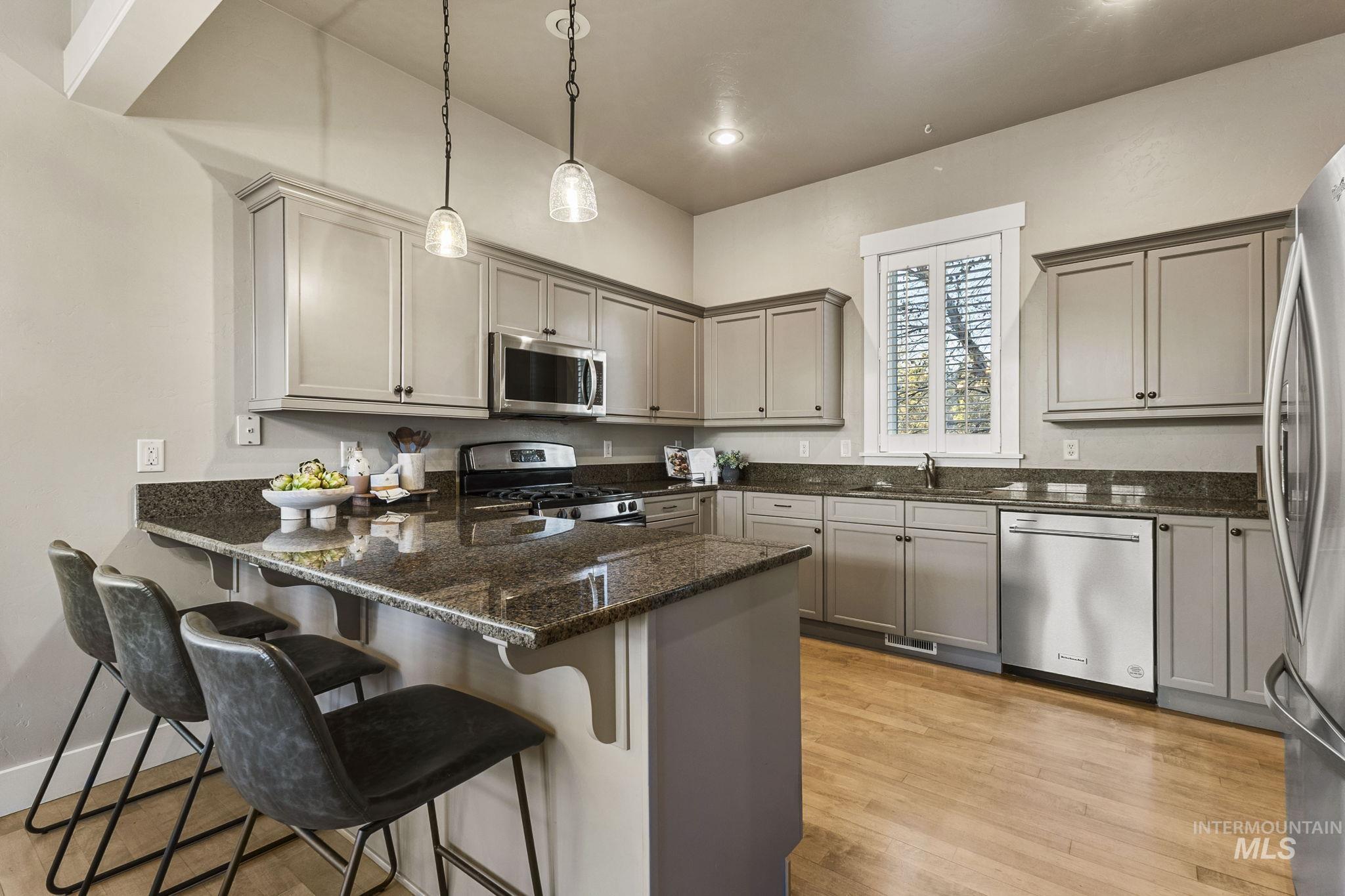 2964 S Rookery Ln, Boise, Idaho 83706, 3 Bedrooms, 2.5 Bathrooms, Residential For Sale, Price $645,000,MLS 98976865