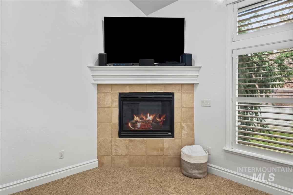 3129 S Silvertip Ln, Meridian, Idaho 83642, 4 Bedrooms, 3.5 Bathrooms, Residential For Sale, Price $995,000,MLS 98976866