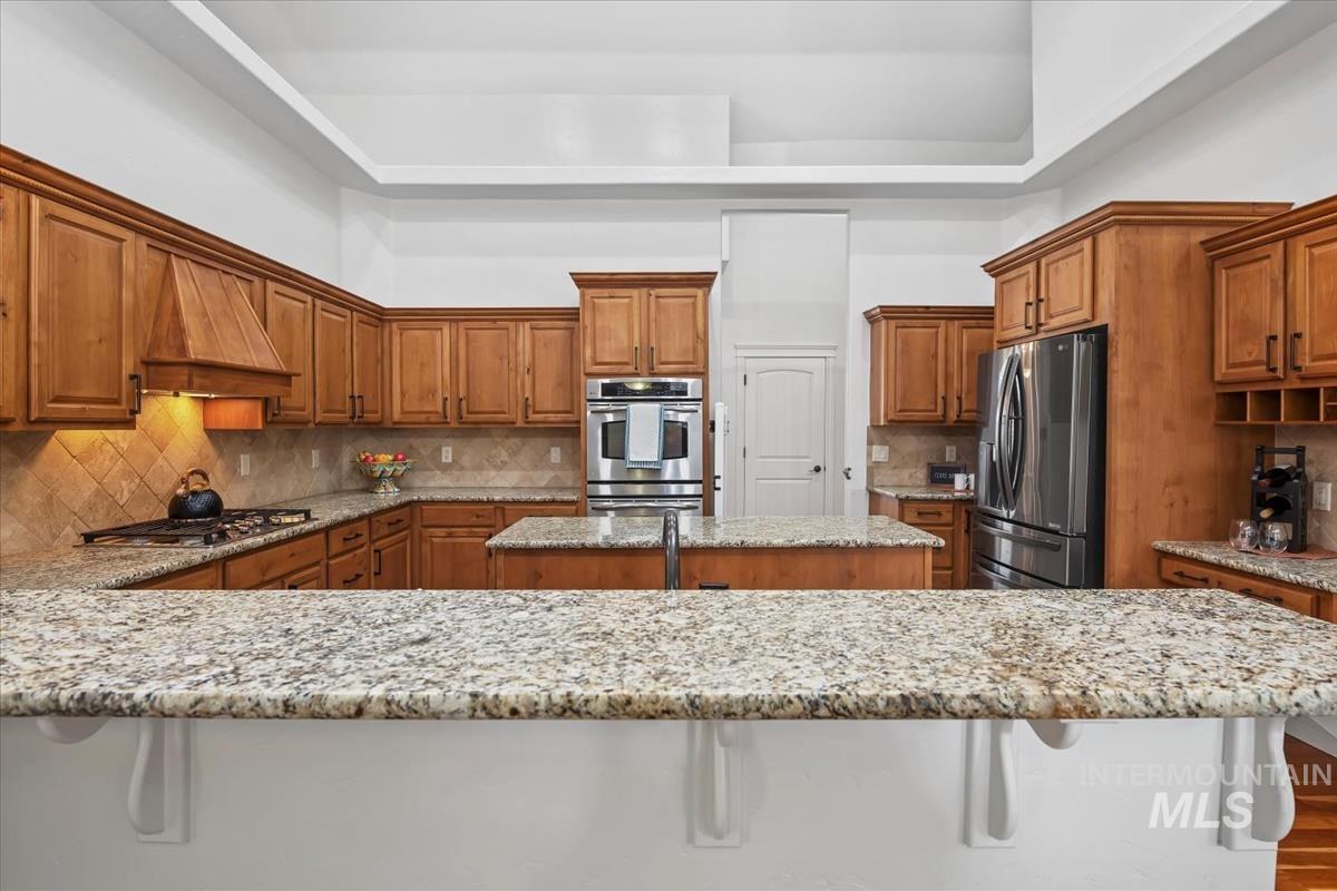 3129 S Silvertip Ln, Meridian, Idaho 83642, 4 Bedrooms, 3.5 Bathrooms, Residential For Sale, Price $995,000,MLS 98976866