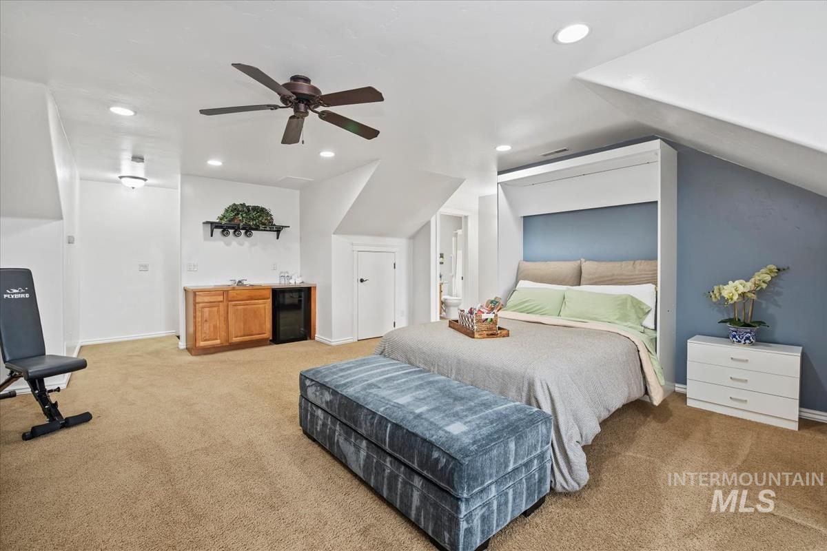 3129 S Silvertip Ln, Meridian, Idaho 83642, 4 Bedrooms, 3.5 Bathrooms, Residential For Sale, Price $995,000,MLS 98976866