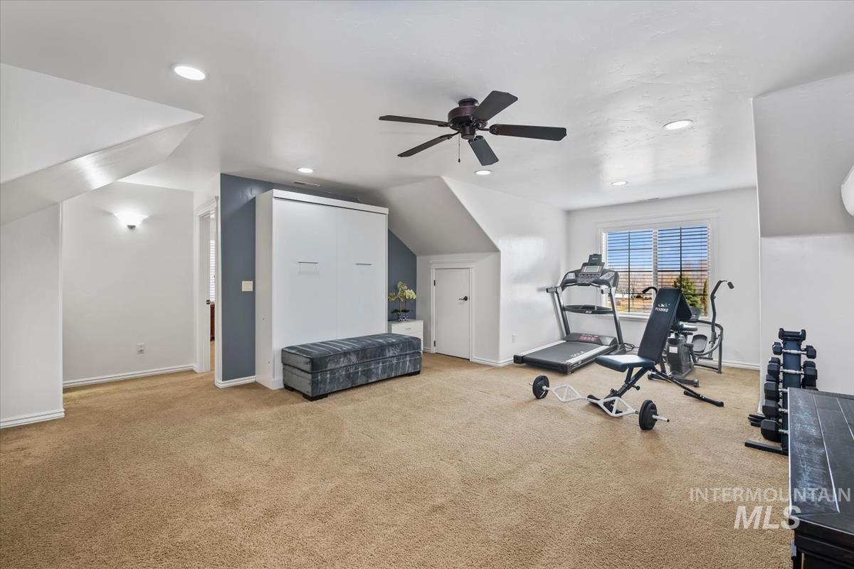 3129 S Silvertip Ln, Meridian, Idaho 83642, 4 Bedrooms, 3.5 Bathrooms, Residential For Sale, Price $995,000,MLS 98976866