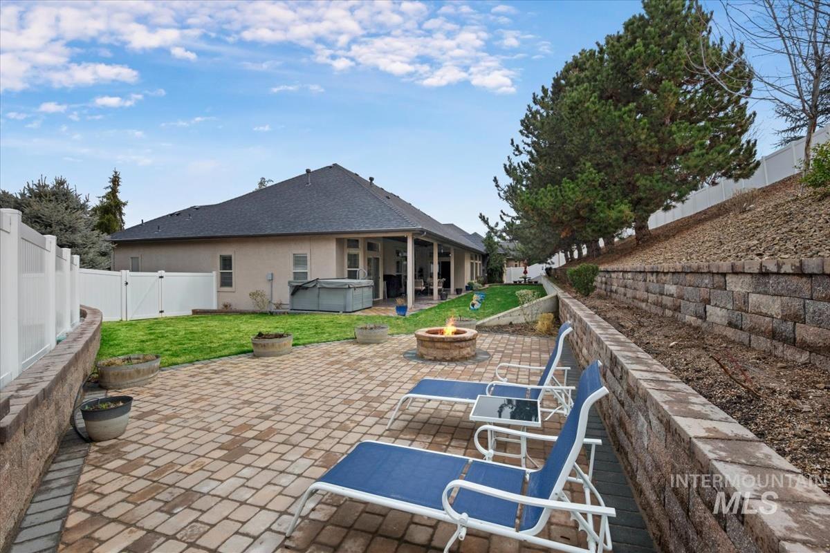 3129 S Silvertip Ln, Meridian, Idaho 83642, 4 Bedrooms, 3.5 Bathrooms, Residential For Sale, Price $1,000,000,MLS 98976866