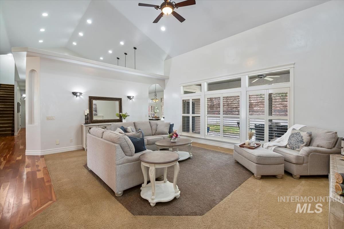 3129 S Silvertip Ln, Meridian, Idaho 83642, 4 Bedrooms, 3.5 Bathrooms, Residential For Sale, Price $995,000,MLS 98976866