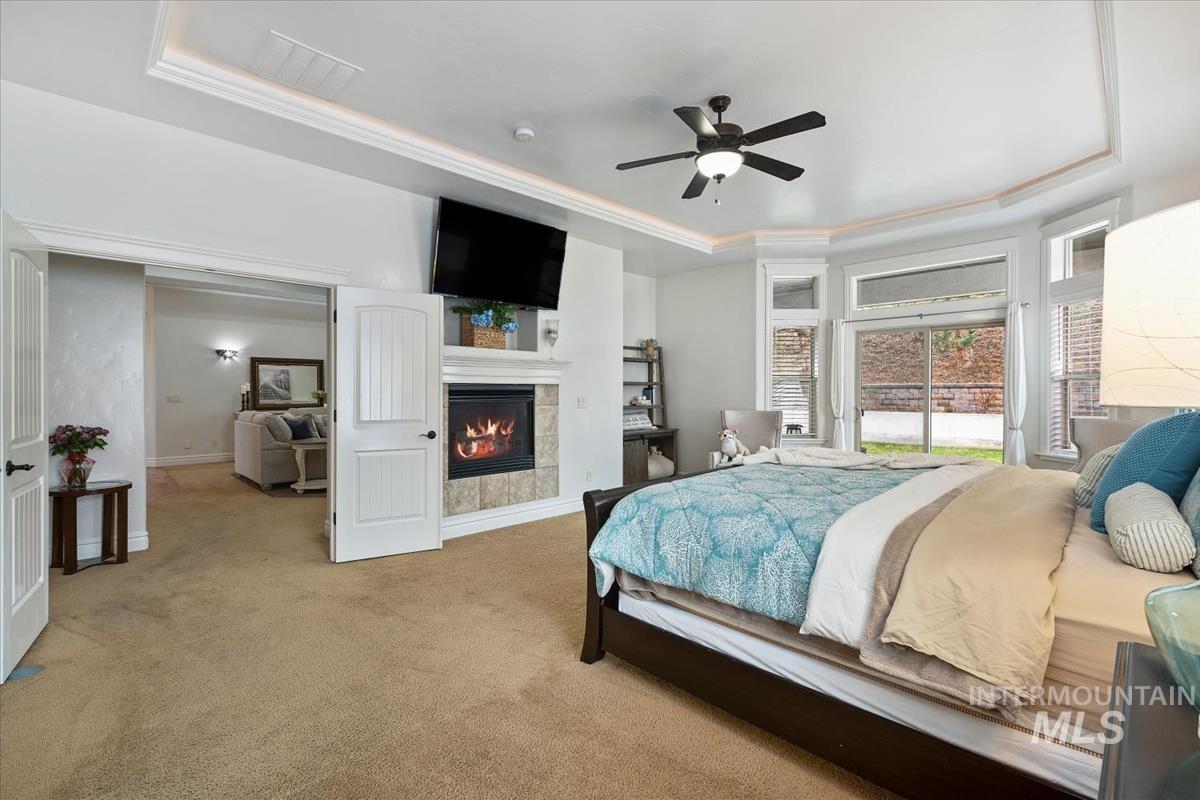 3129 S Silvertip Ln, Meridian, Idaho 83642, 4 Bedrooms, 3.5 Bathrooms, Residential For Sale, Price $995,000,MLS 98976866