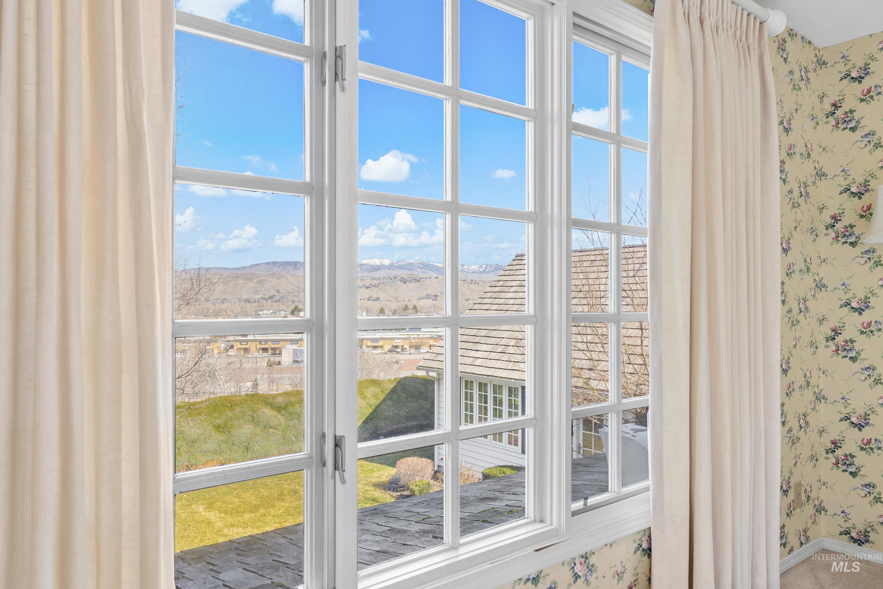 4225 N Cole Lane, Boise, Idaho 83704, 4 Bedrooms, 3.5 Bathrooms, Residential For Sale, Price $1,100,000,MLS 98976868