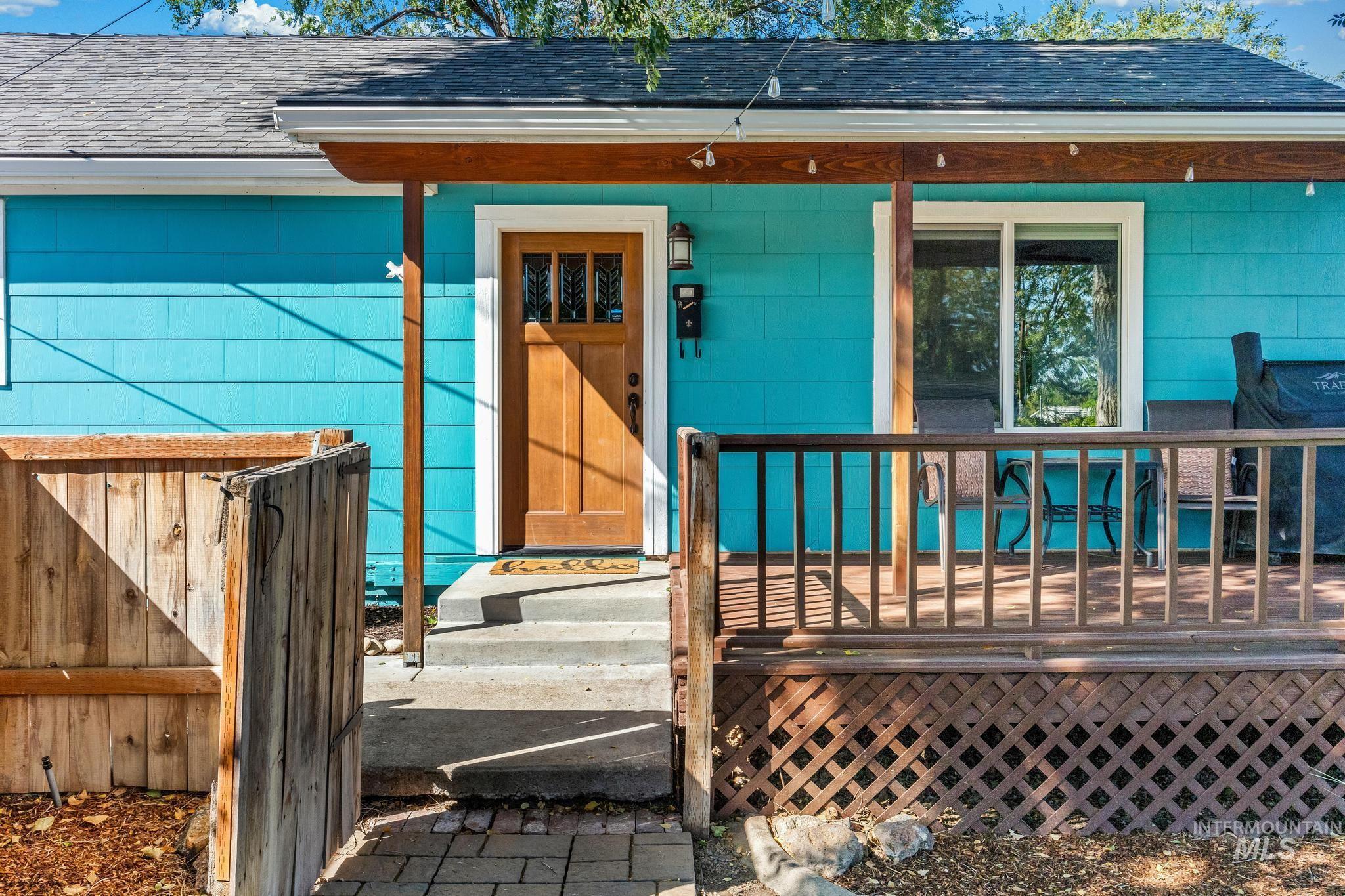 921 NW 3rd Street, Meridian, Idaho 83642, 2 Bedrooms, 1 Bathroom, Residential For Sale, Price $330,000,MLS 98976871