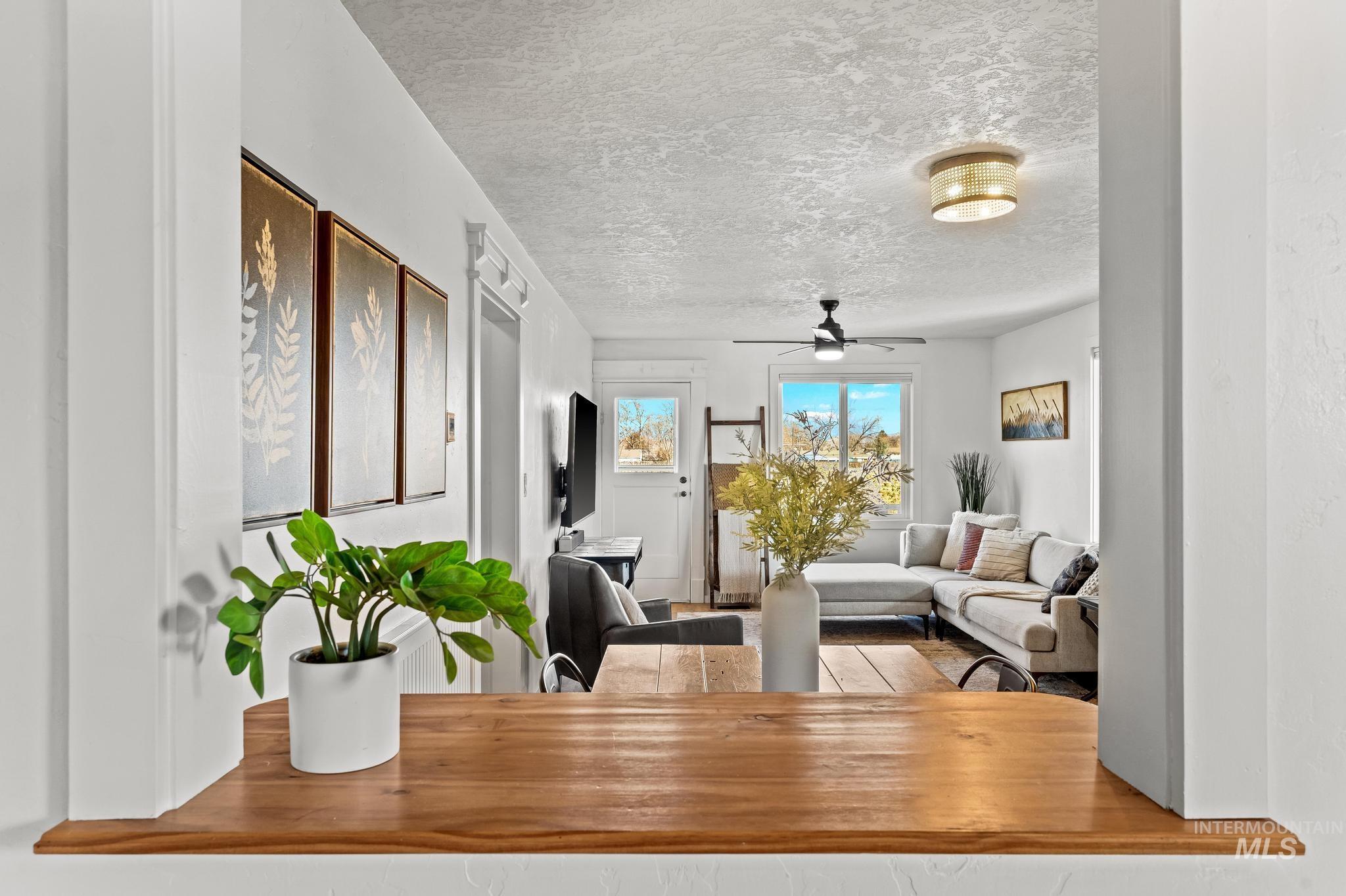 921 NW 3rd Street, Meridian, Idaho 83642, 2 Bedrooms, 1 Bathroom, Residential For Sale, Price $330,000,MLS 98976871