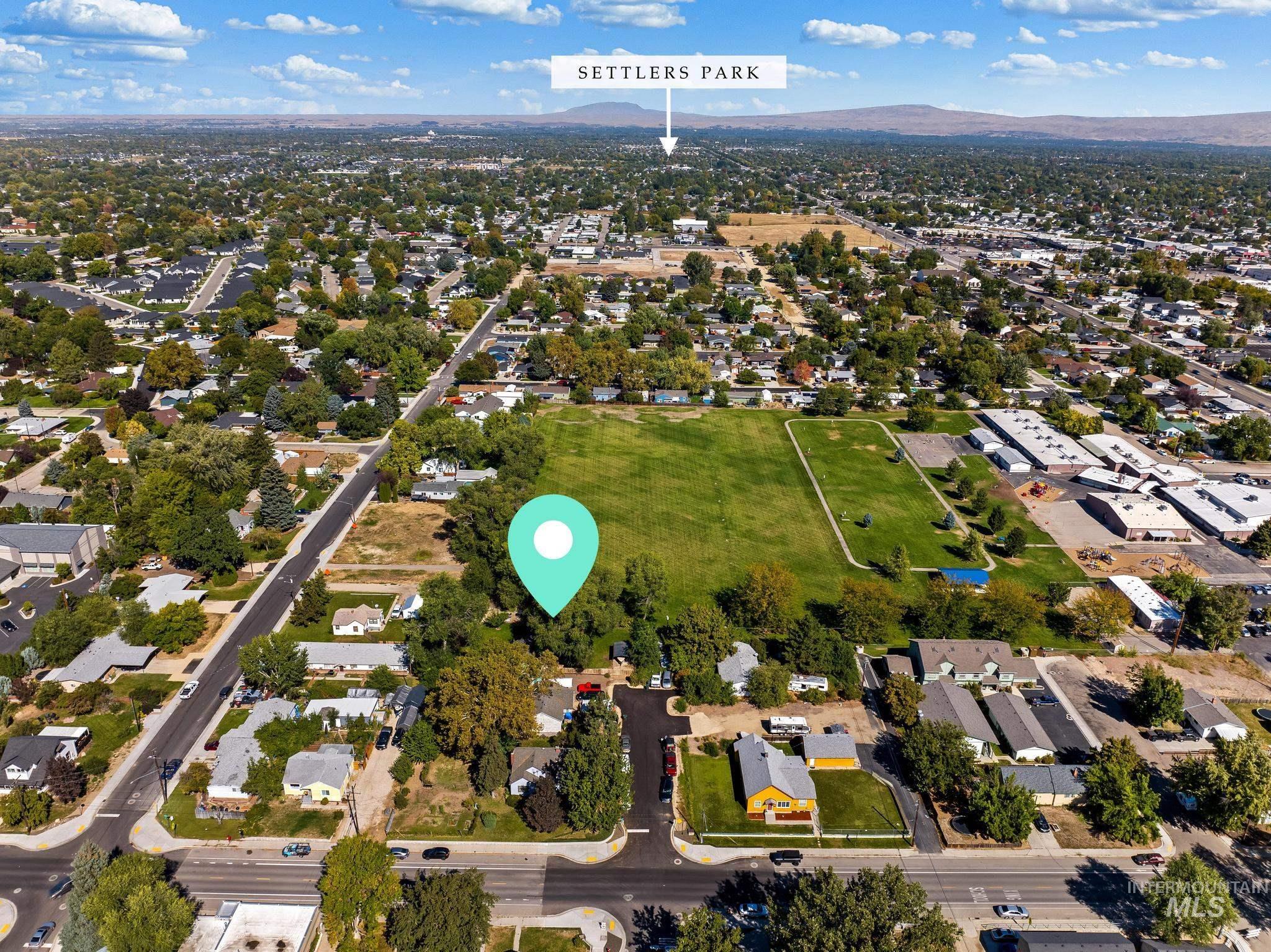 921 NW 3rd Street, Meridian, Idaho 83642, 2 Bedrooms, 1 Bathroom, Residential For Sale, Price $330,000,MLS 98976871