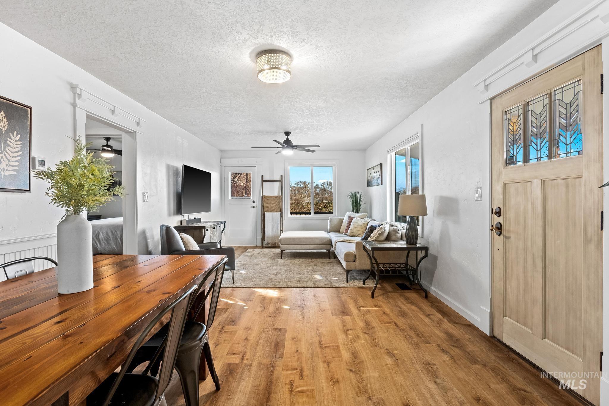 921 NW 3rd Street, Meridian, Idaho 83642, 2 Bedrooms, 1 Bathroom, Residential For Sale, Price $330,000,MLS 98976871