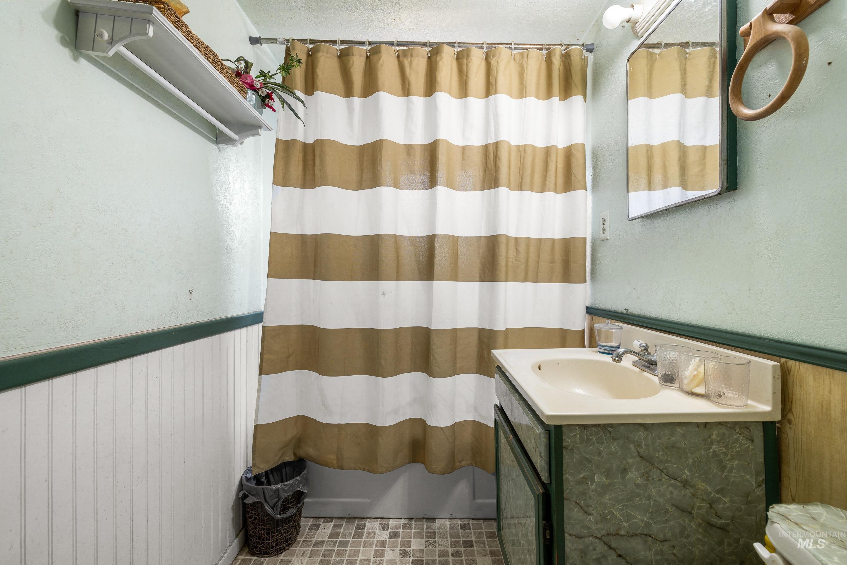 20371 Red Top Rd, Caldwell, Idaho 83607, 4 Bedrooms, 2 Bathrooms, Residential For Sale, Price $1,200,000,MLS 98976874