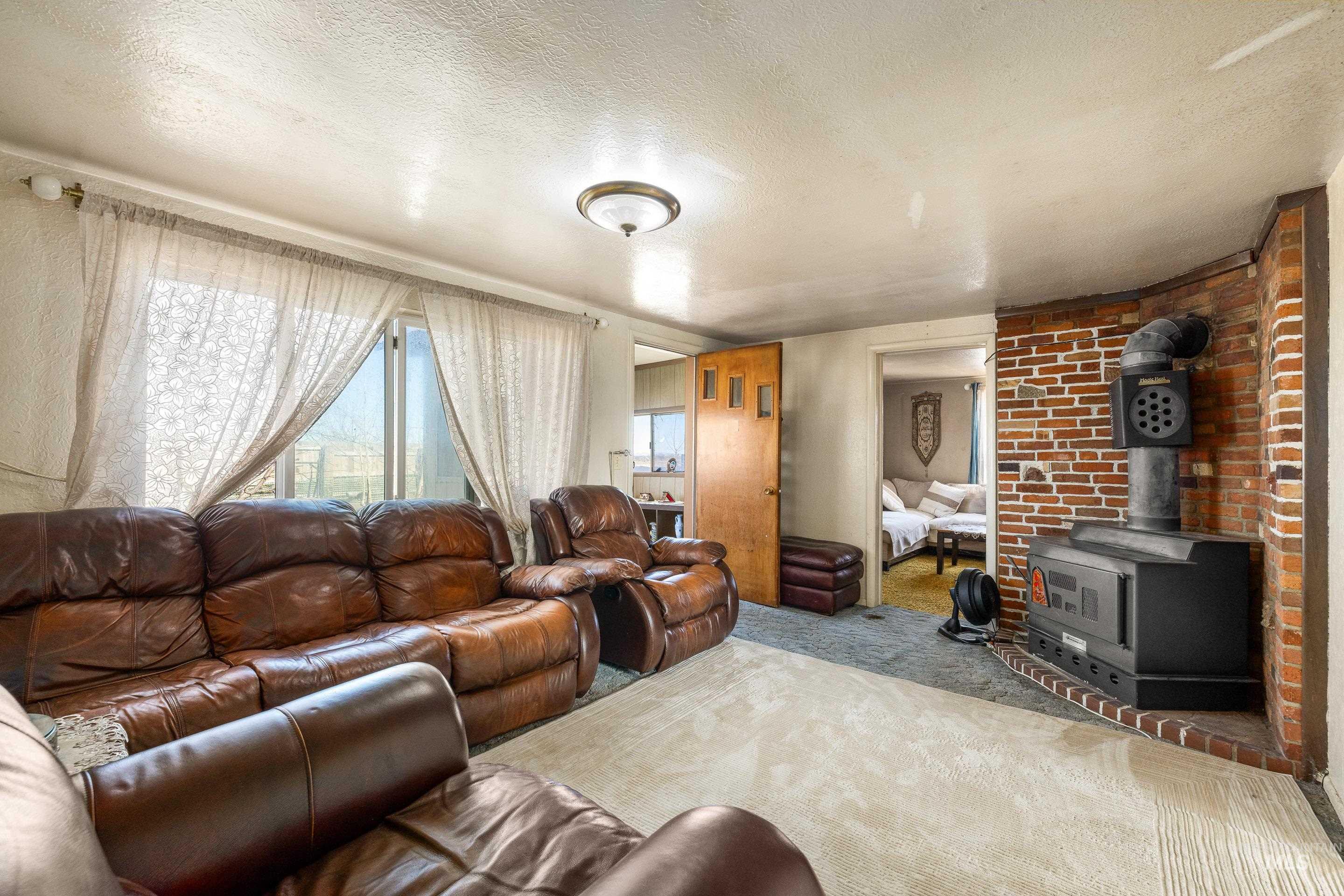 20371 Red Top Rd, Caldwell, Idaho 83607, 4 Bedrooms, 2 Bathrooms, Residential For Sale, Price $1,200,000,MLS 98976874