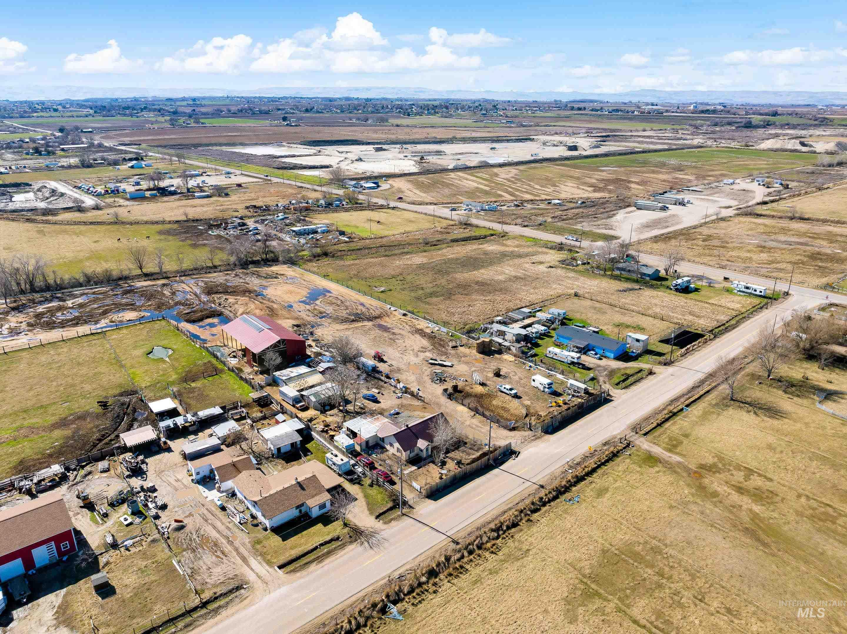 20371 Red Top Rd, Caldwell, Idaho 83607, 4 Bedrooms, 2 Bathrooms, Residential For Sale, Price $1,200,000,MLS 98976874