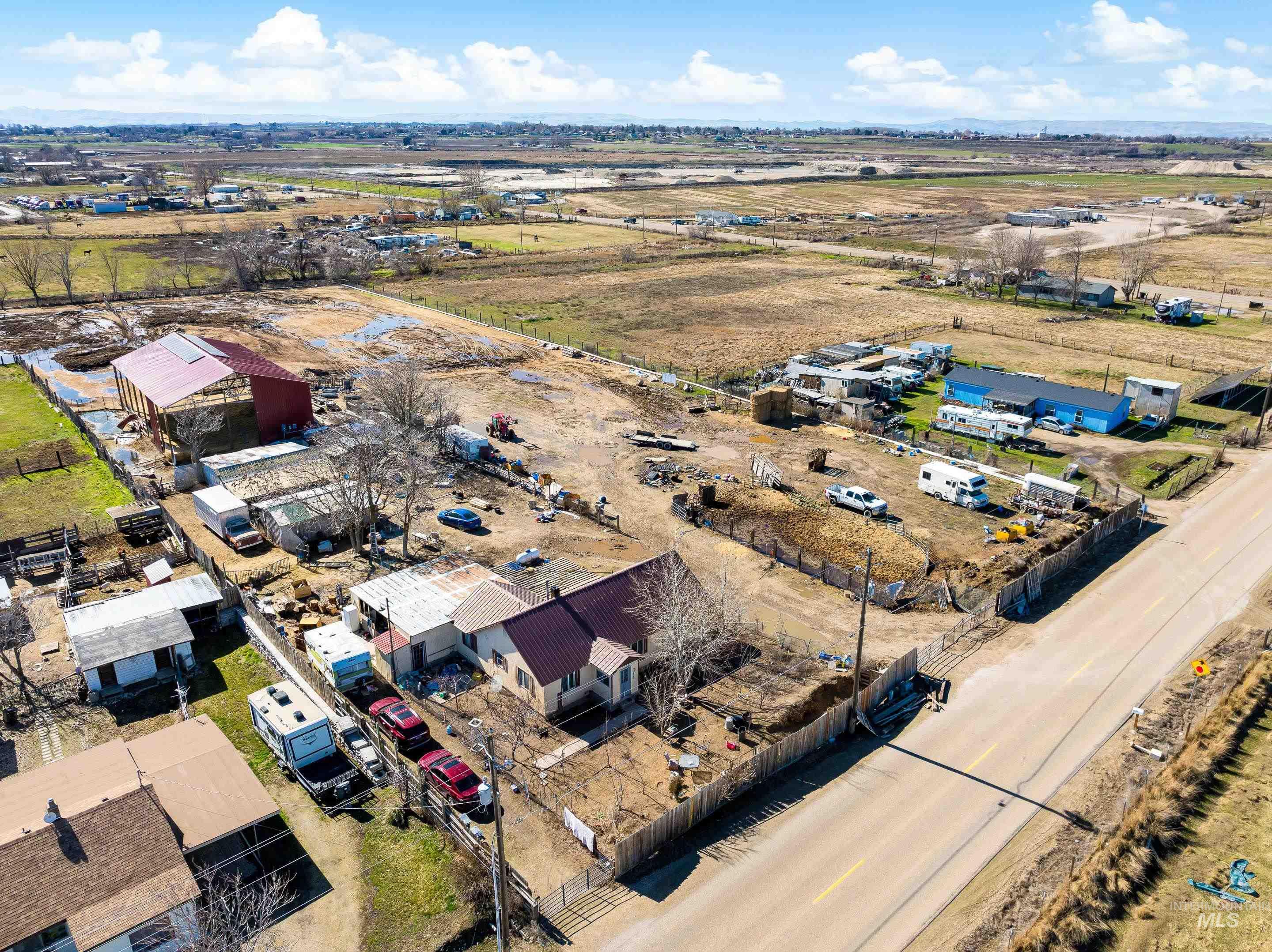 20371 Red Top Rd, Caldwell, Idaho 83607, 4 Bedrooms, 2 Bathrooms, Residential For Sale, Price $1,200,000,MLS 98976874