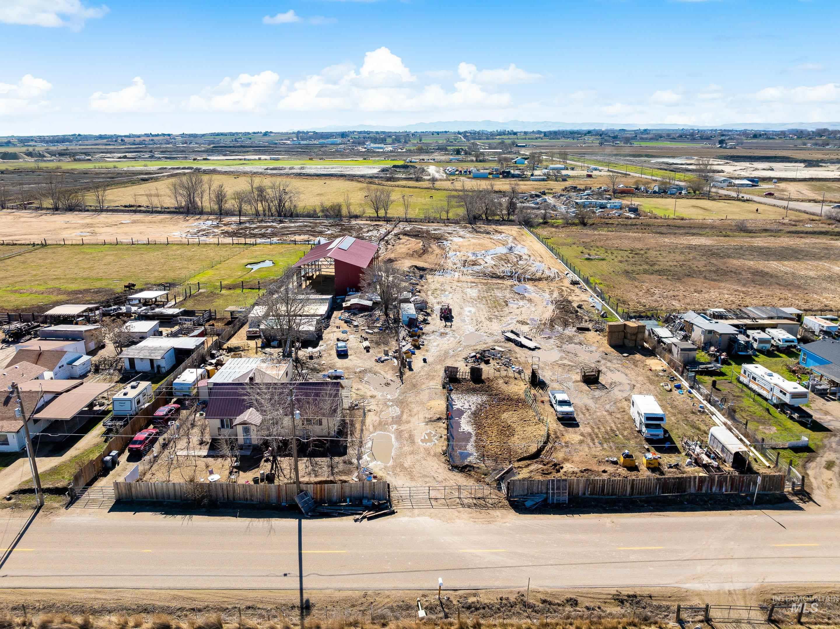 20371 Red Top Rd, Caldwell, Idaho 83607, 4 Bedrooms, 2 Bathrooms, Residential For Sale, Price $1,200,000,MLS 98976874