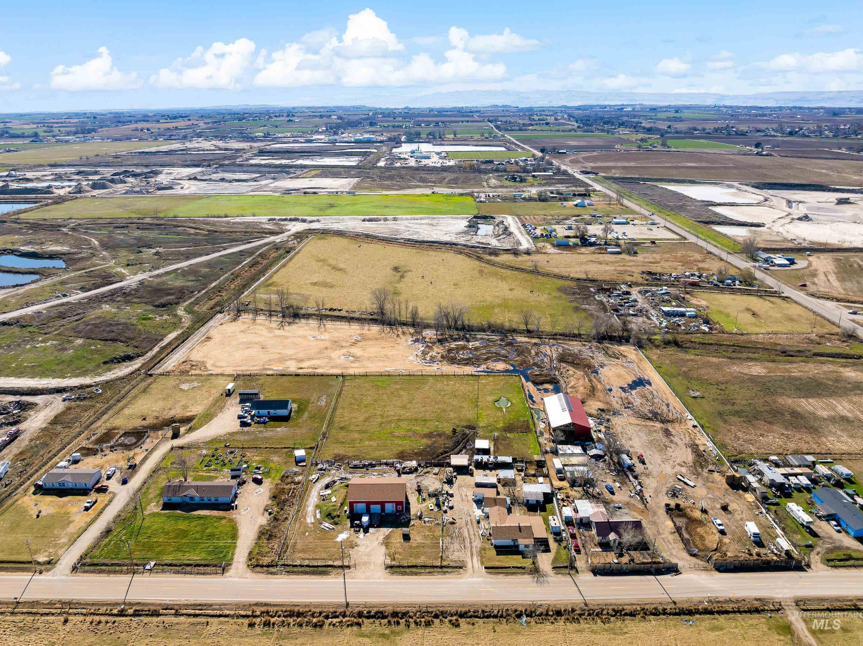 20371 Red Top Rd, Caldwell, Idaho 83607, 4 Bedrooms, 2 Bathrooms, Residential For Sale, Price $1,200,000,MLS 98976874