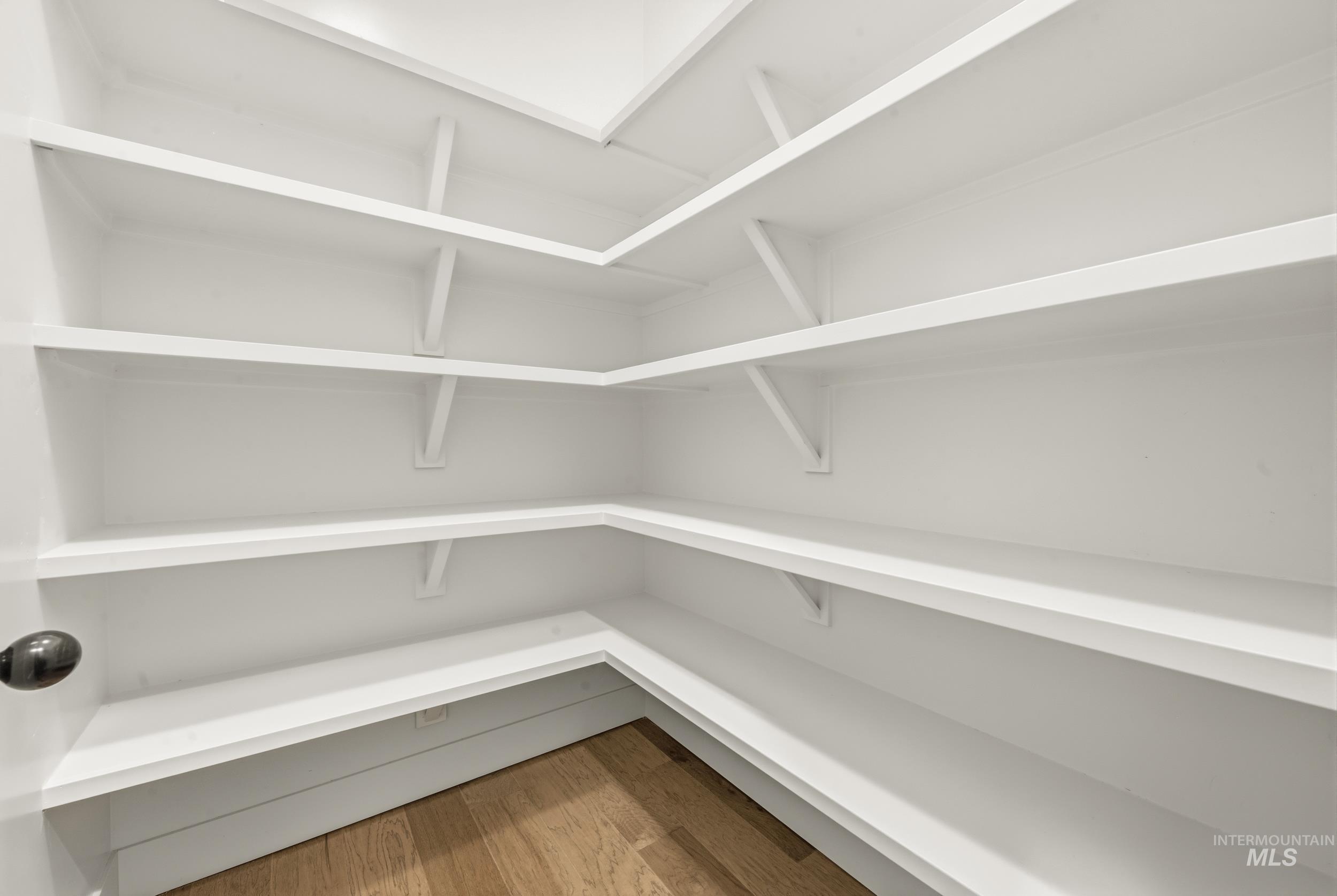 5657 W Webster Dr., Meridian, Idaho 83646, 3 Bedrooms, 2.5 Bathrooms, Residential For Sale, Price $839,900,MLS 98976875