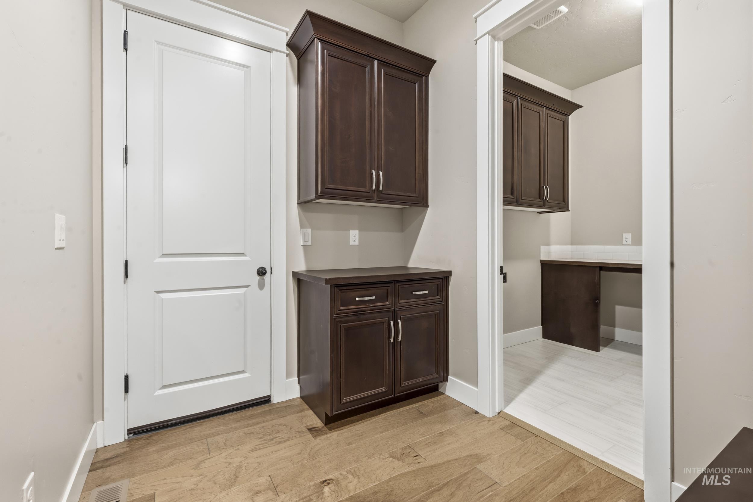 5657 W Webster Dr., Meridian, Idaho 83646, 3 Bedrooms, 2.5 Bathrooms, Residential For Sale, Price $839,900,MLS 98976875