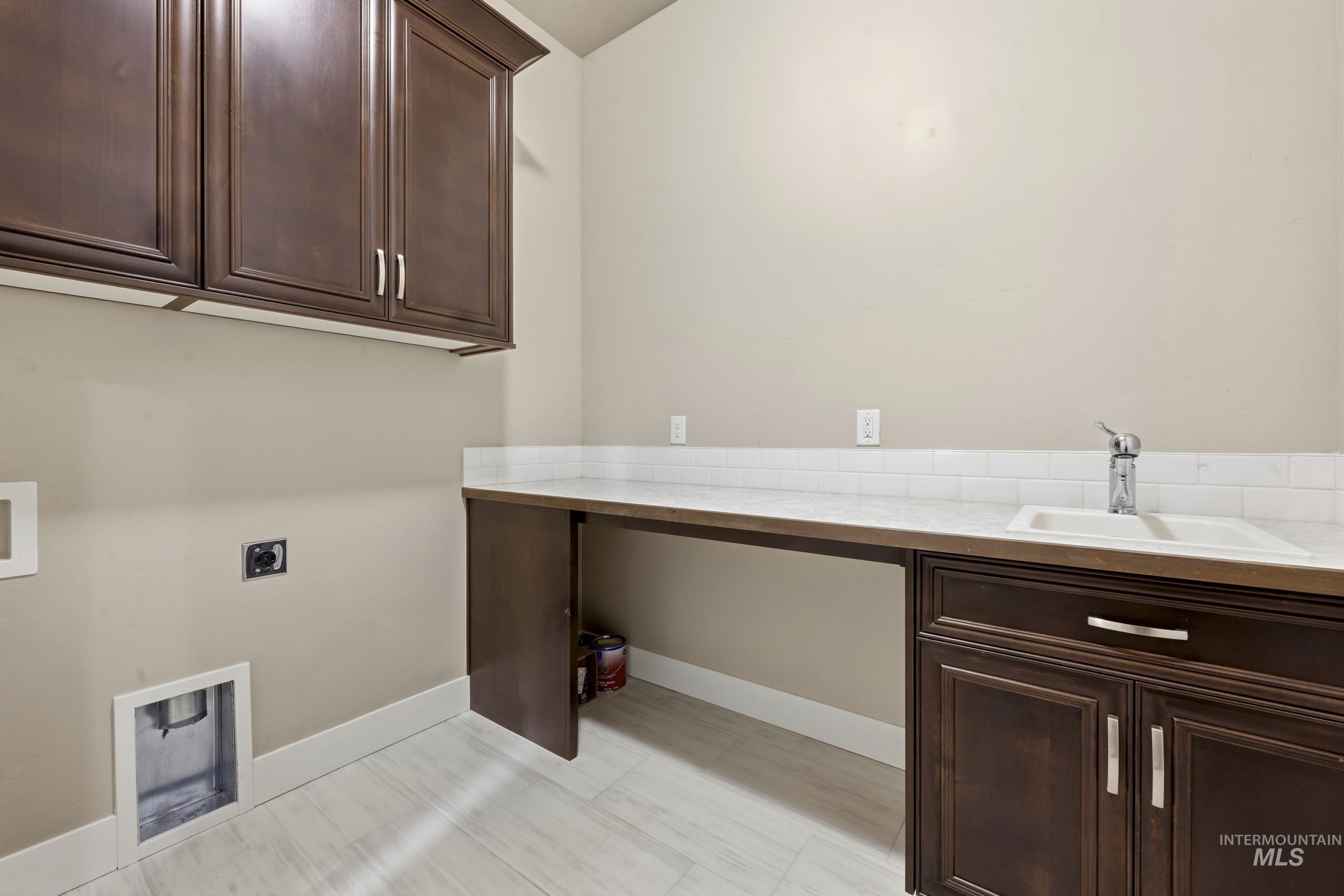 5657 W Webster Dr., Meridian, Idaho 83646, 3 Bedrooms, 2.5 Bathrooms, Residential For Sale, Price $839,900,MLS 98976875