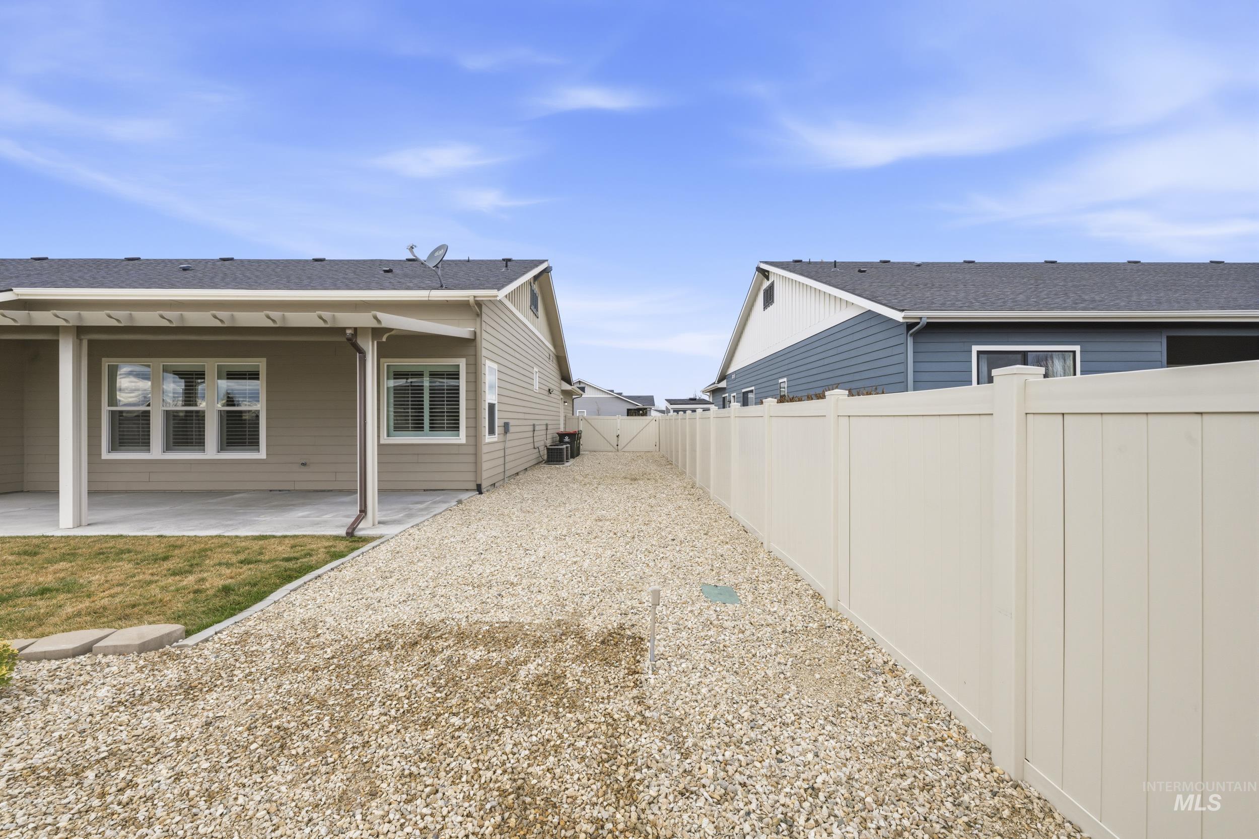 5657 W Webster Dr., Meridian, Idaho 83646, 3 Bedrooms, 2.5 Bathrooms, Residential For Sale, Price $839,900,MLS 98976875