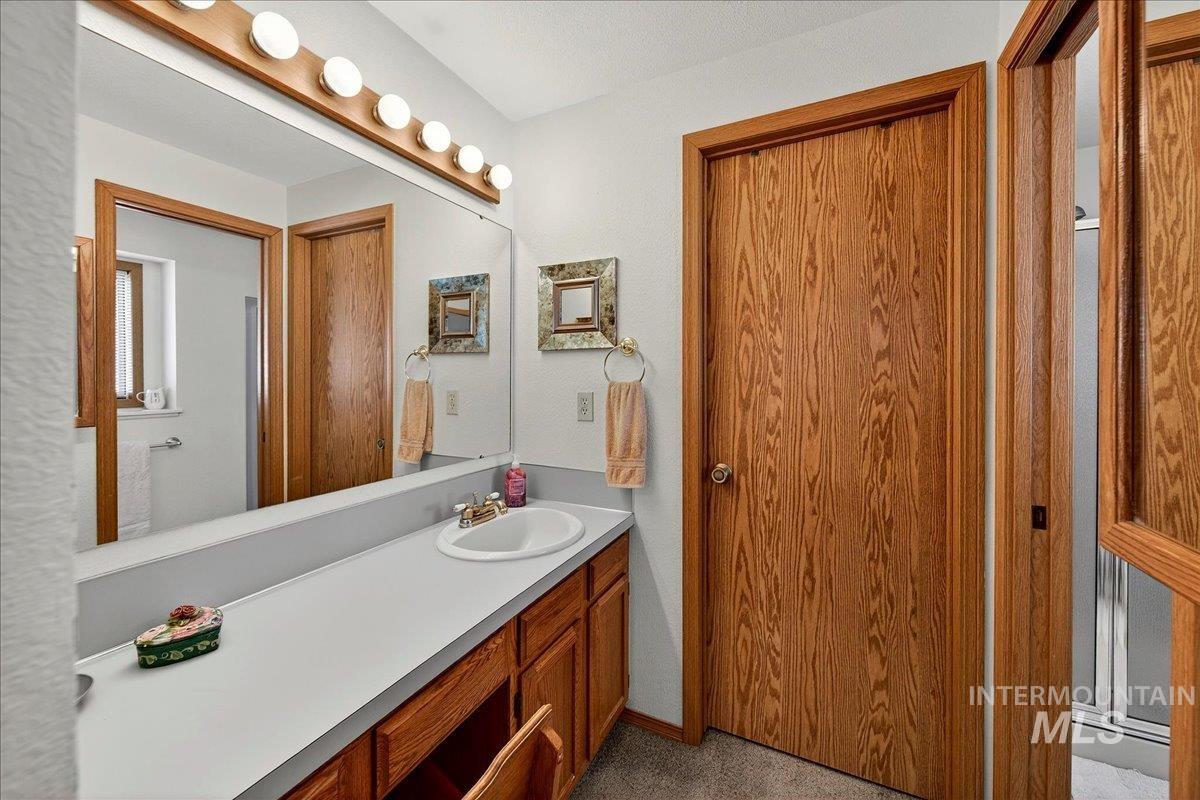 3215 Fircrest Ave, Caldwell, Idaho 83605, 3 Bedrooms, 2 Bathrooms, Residential For Sale, Price $334,900,MLS 98976876