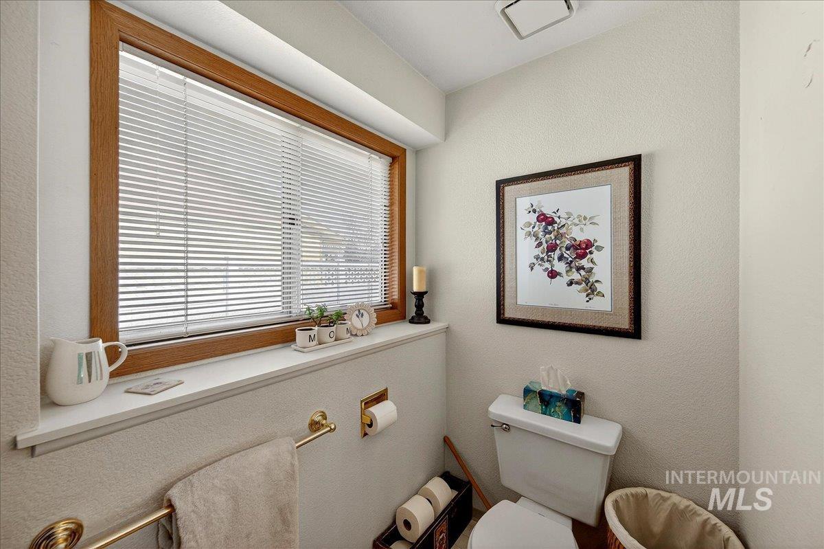 3215 Fircrest Ave, Caldwell, Idaho 83605, 3 Bedrooms, 2 Bathrooms, Residential For Sale, Price $334,900,MLS 98976876