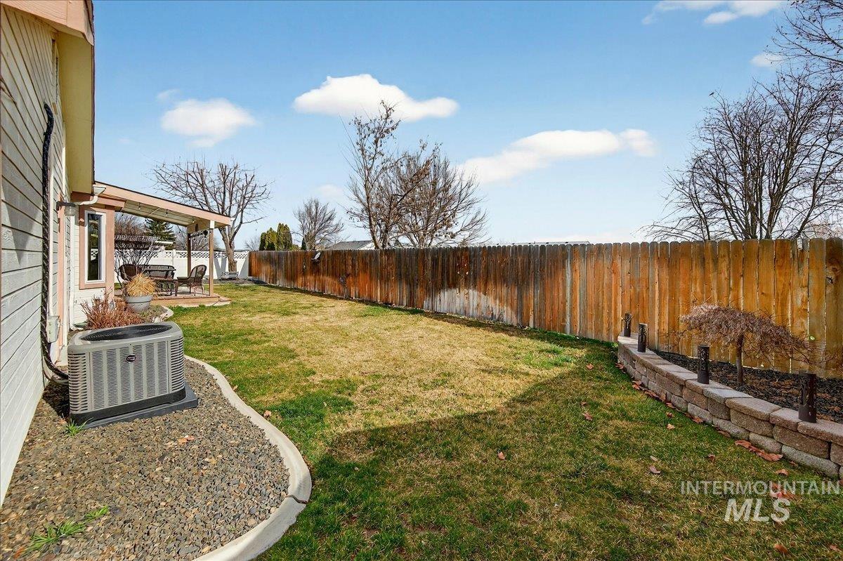 3215 Fircrest Ave, Caldwell, Idaho 83605, 3 Bedrooms, 2 Bathrooms, Residential For Sale, Price $334,900,MLS 98976876