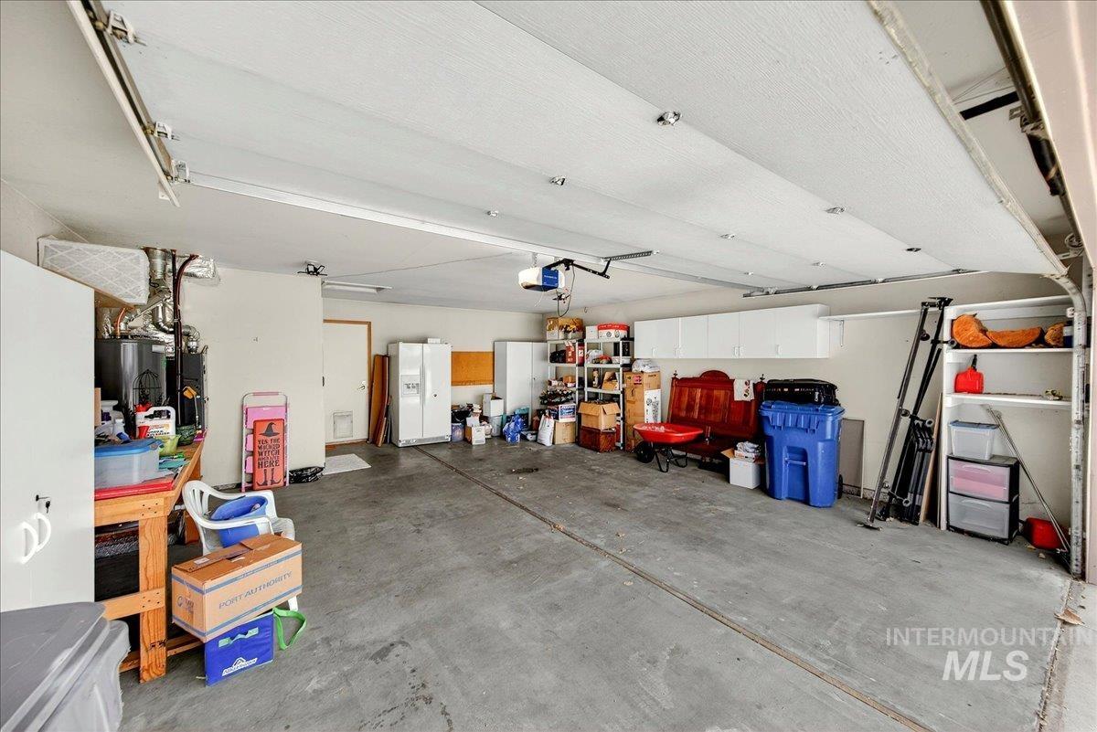 3215 Fircrest Ave, Caldwell, Idaho 83605, 3 Bedrooms, 2 Bathrooms, Residential For Sale, Price $334,900,MLS 98976876