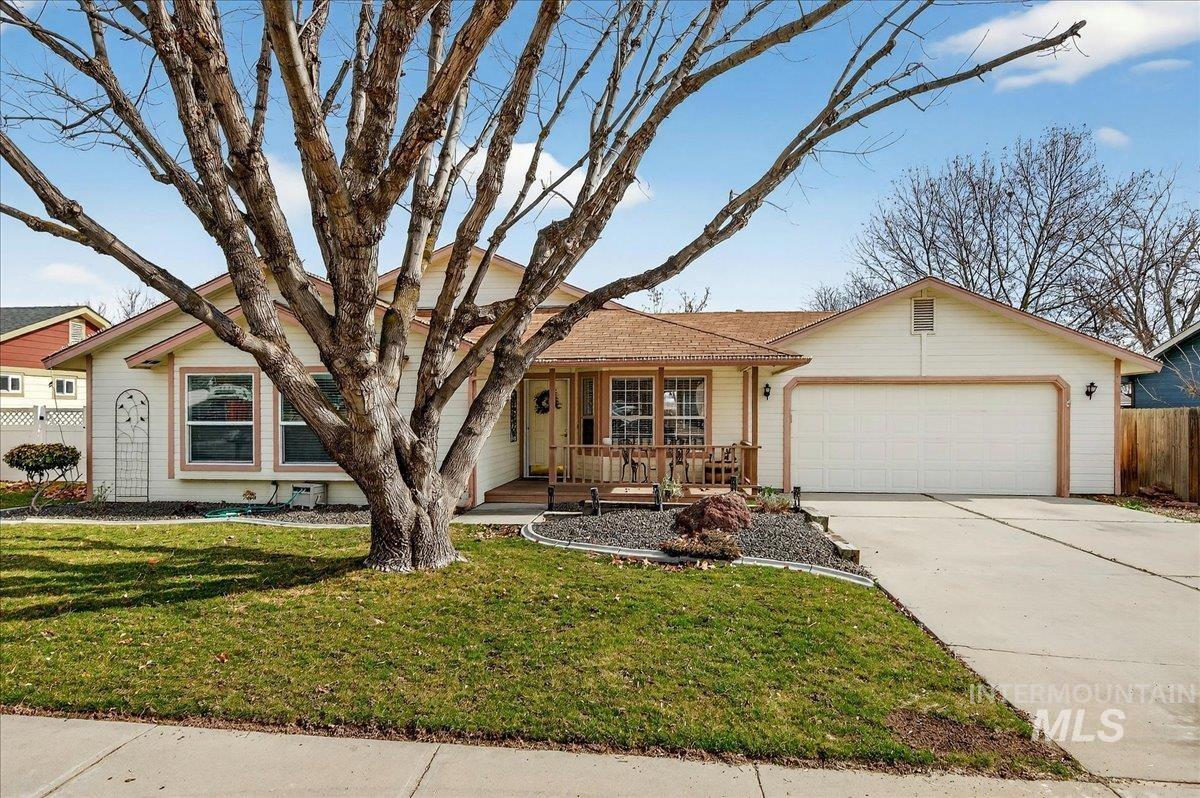 3215 Fircrest Ave, Caldwell, Idaho 83605, 3 Bedrooms, 2 Bathrooms, Residential For Sale, Price $334,900,MLS 98976876